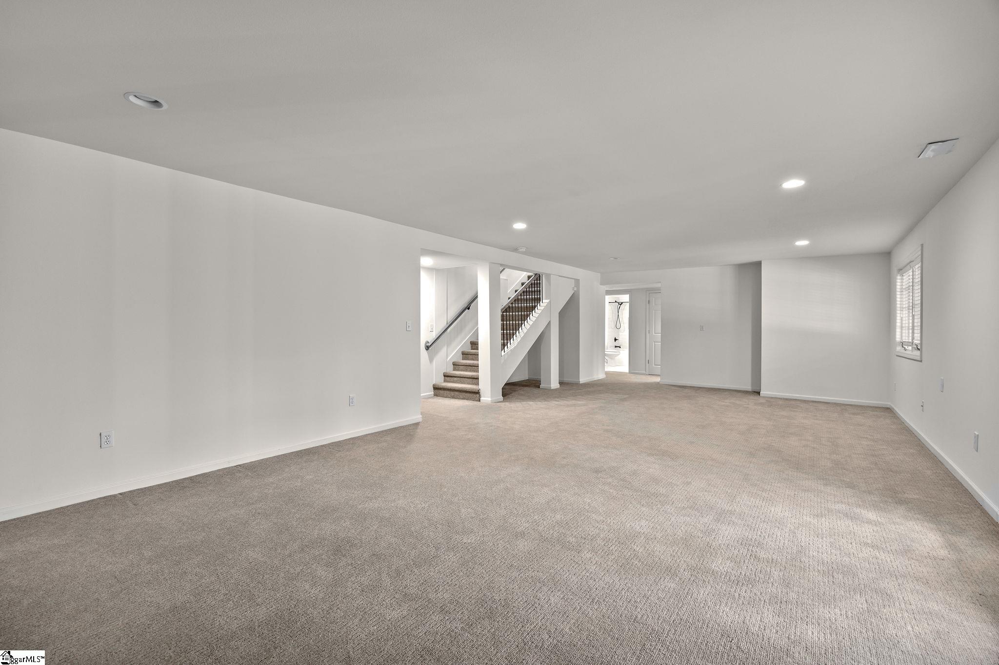 1 Sweetbriar Court photo 28