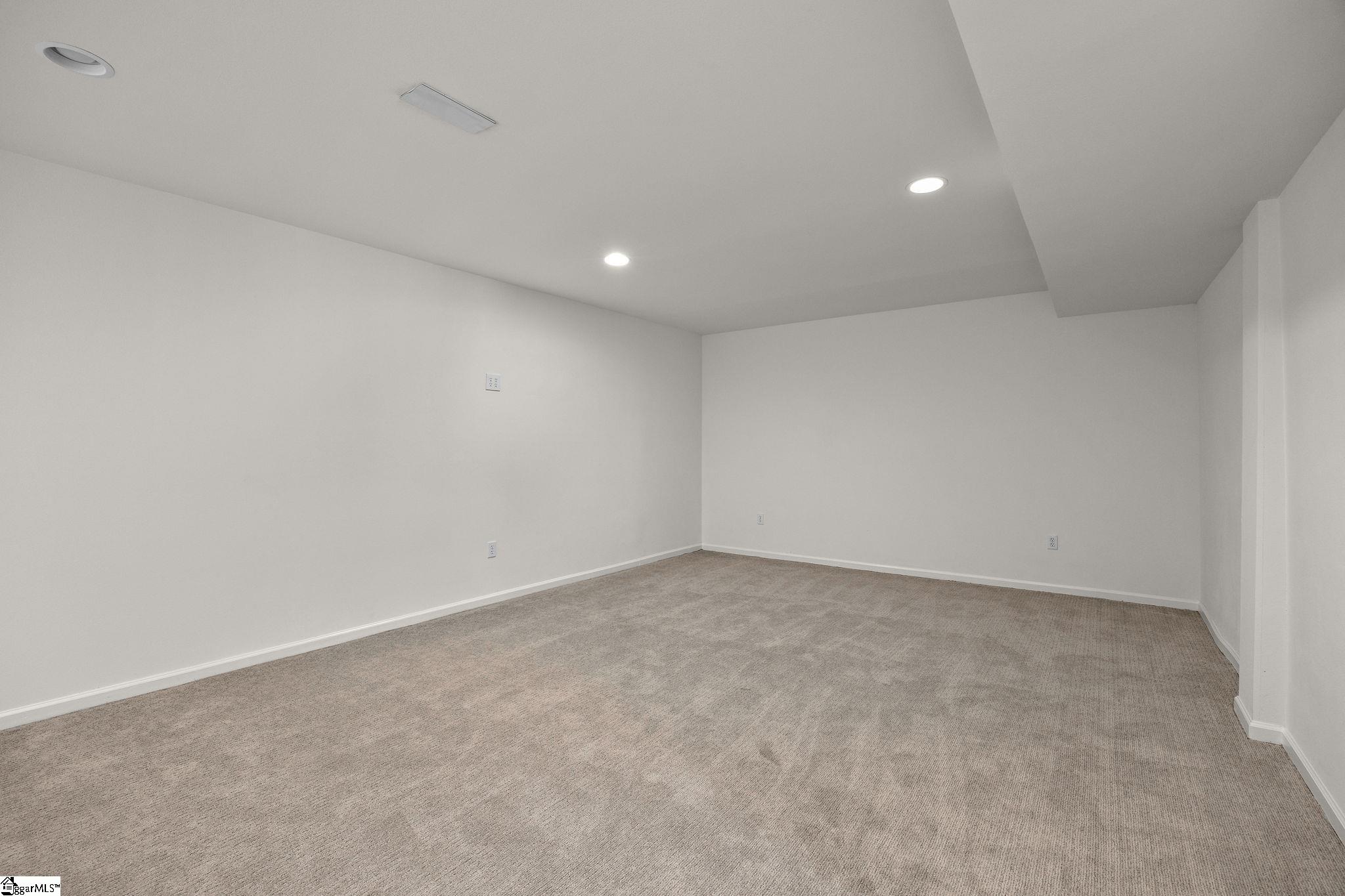 1 Sweetbriar Court photo 30