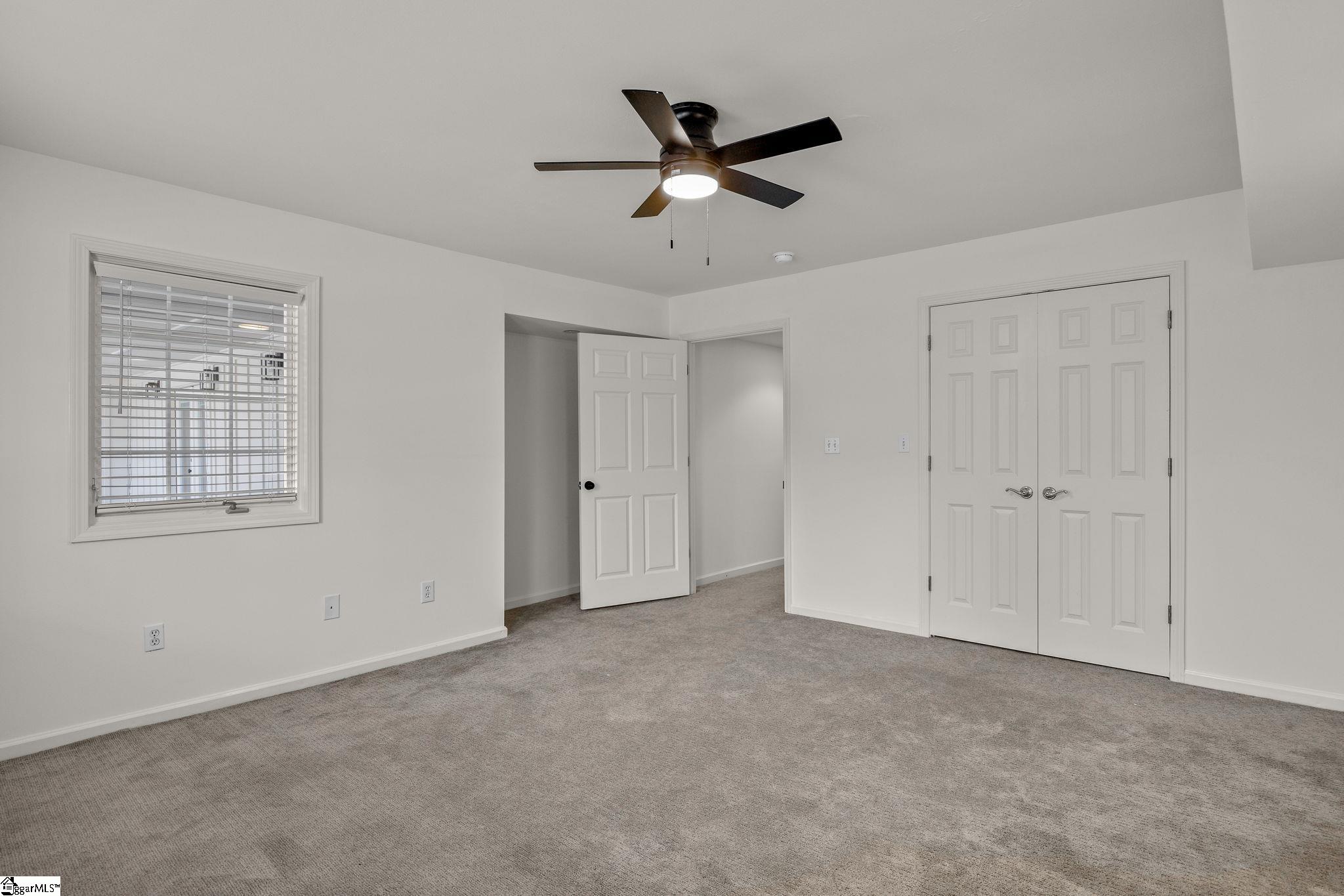 1 Sweetbriar Court photo 34