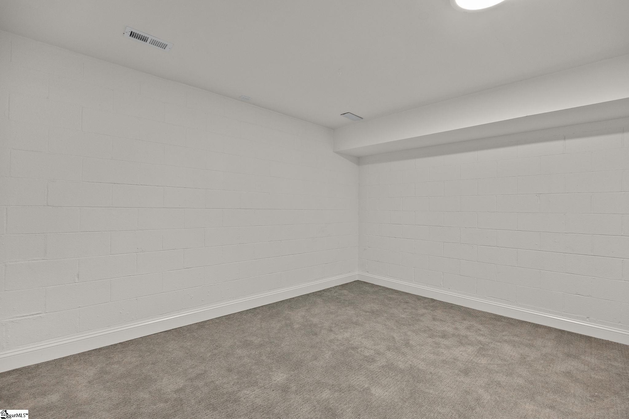 1 Sweetbriar Court photo 36