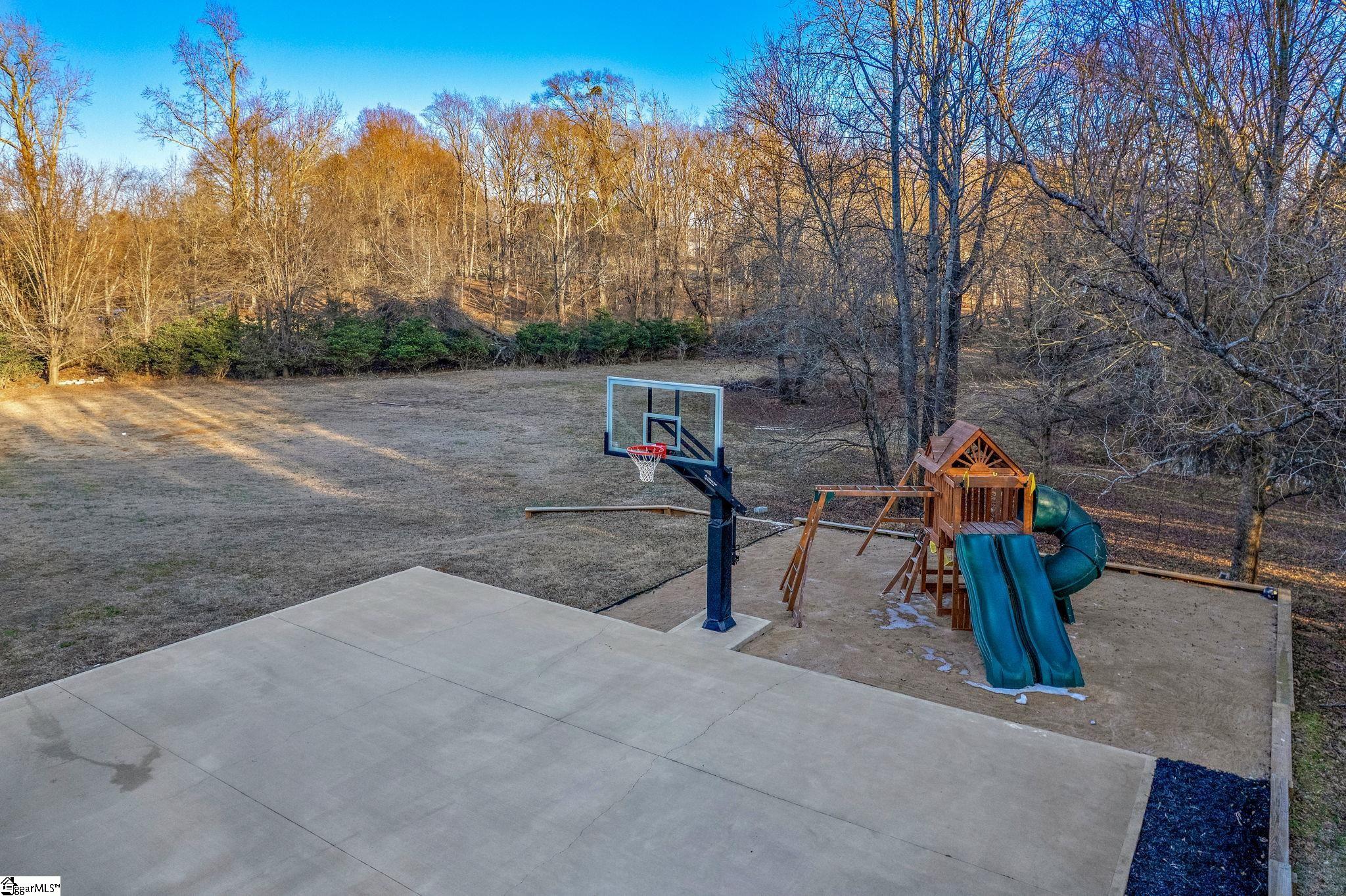 1 Sweetbriar Court photo 48