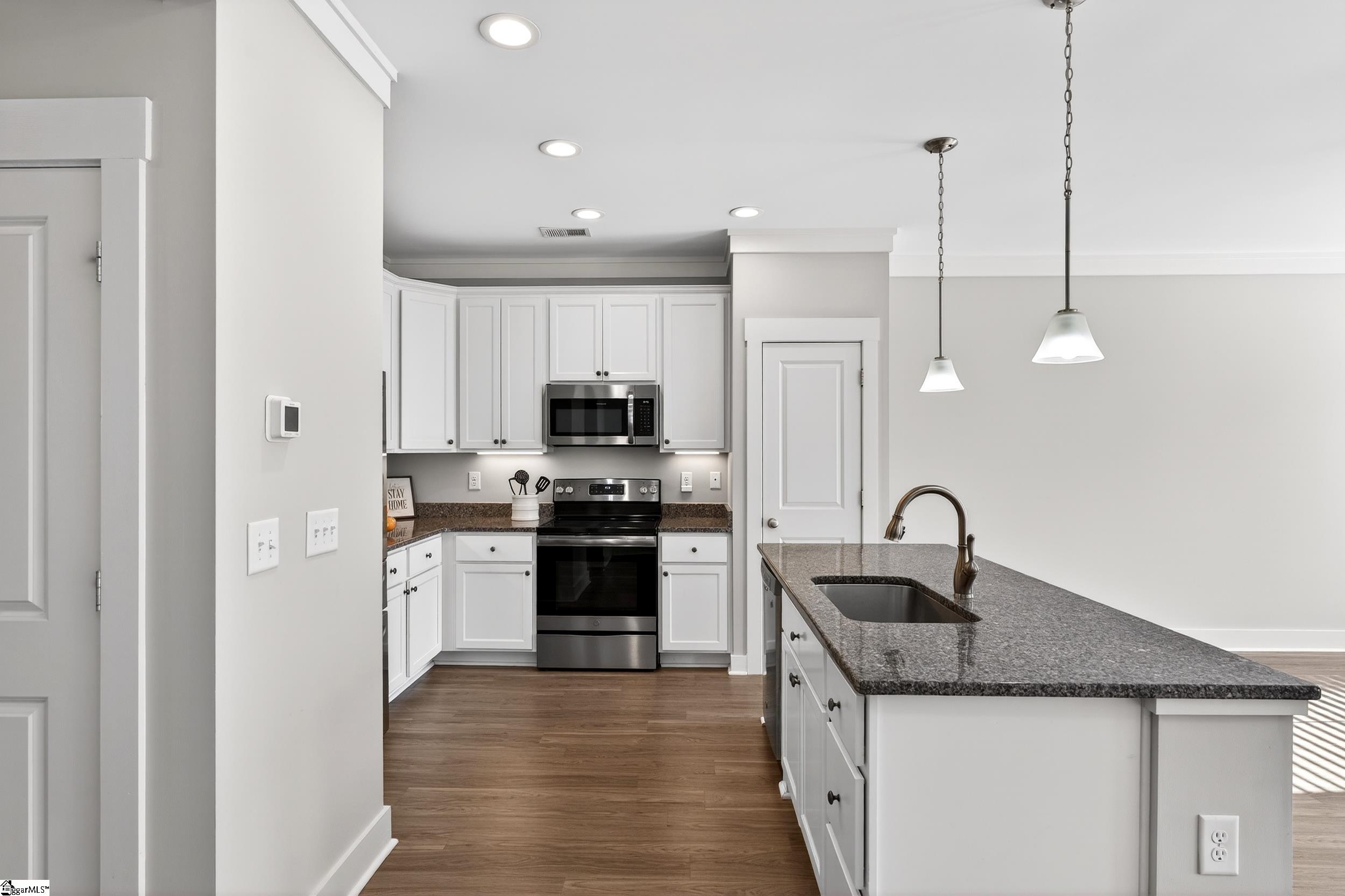 706 Elmbrook Drive Simpsonville, SC 29681-5934