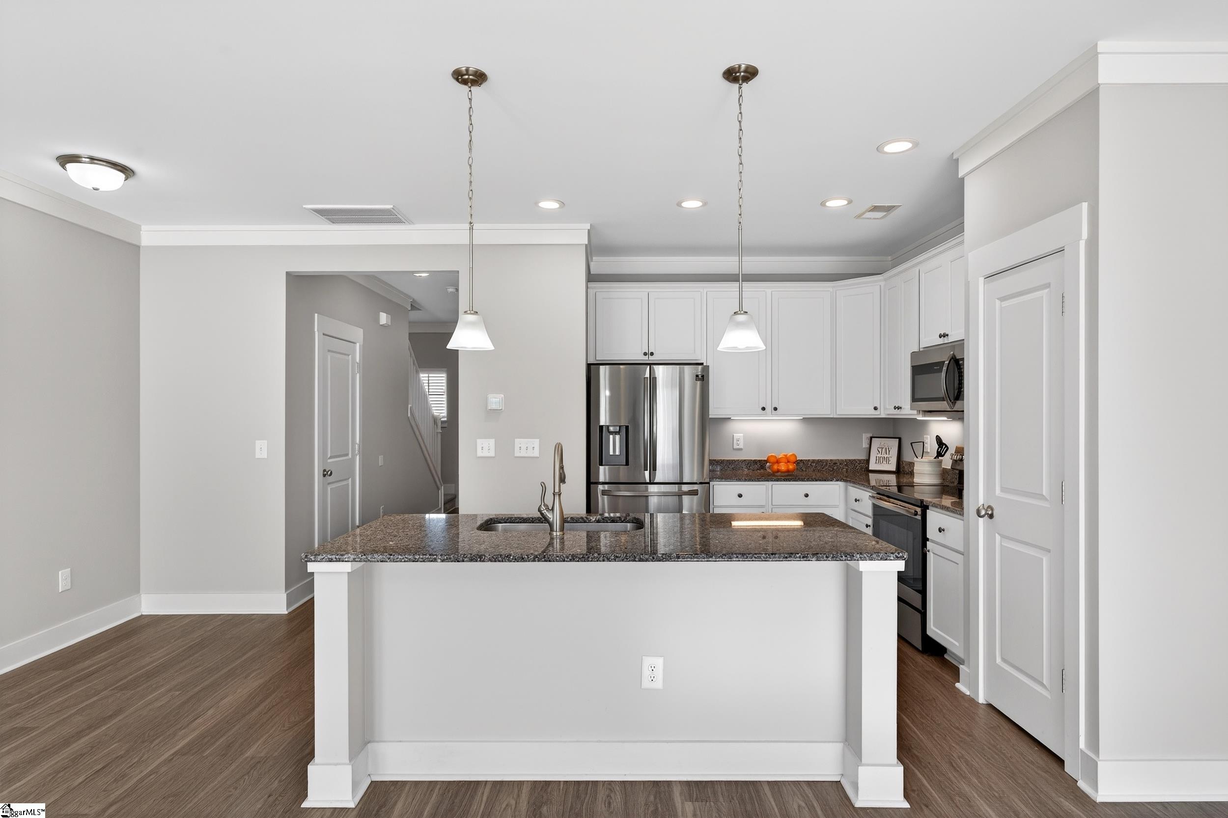706 Elmbrook Drive Simpsonville, SC 29681-5934