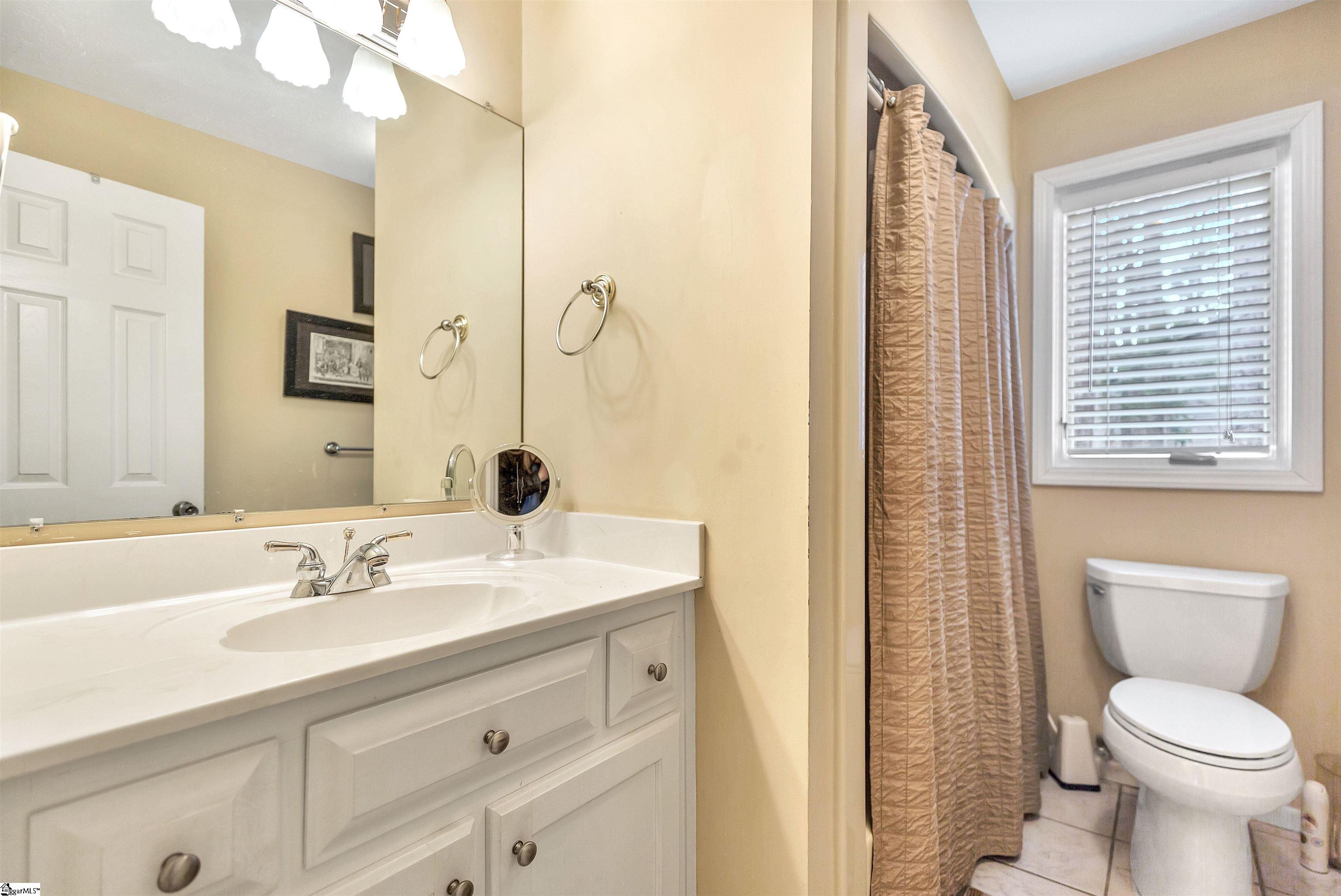 1007 Summer Place Anderson, SC 29621