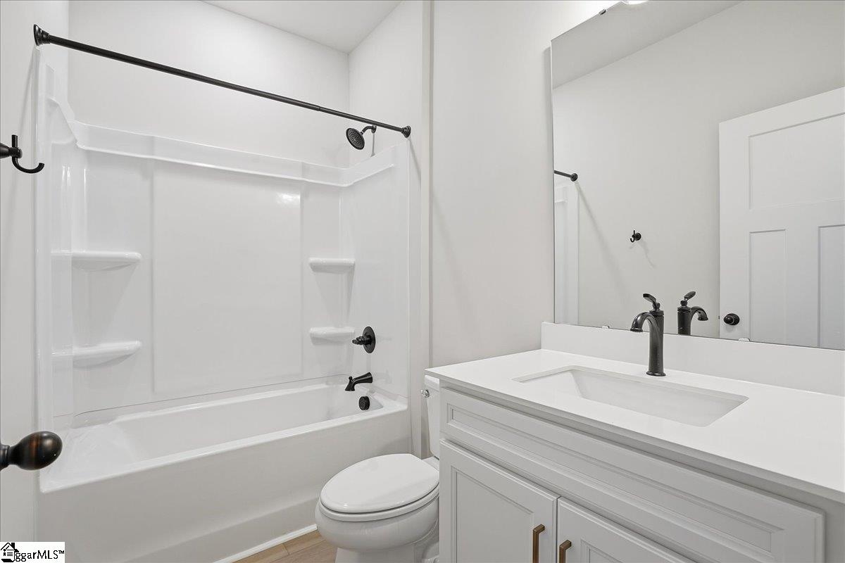 1014 Fox Hollow Street Spartanburg, SC 29303