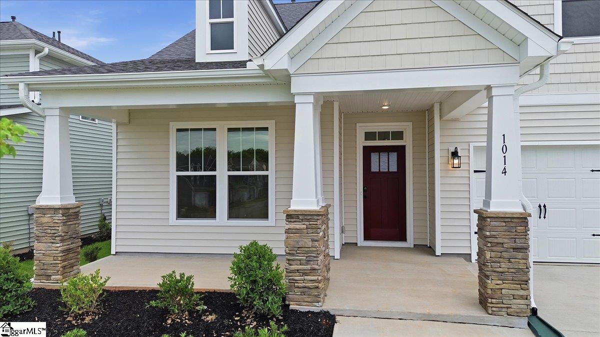 1014 Fox Hollow Street Spartanburg, SC 29303