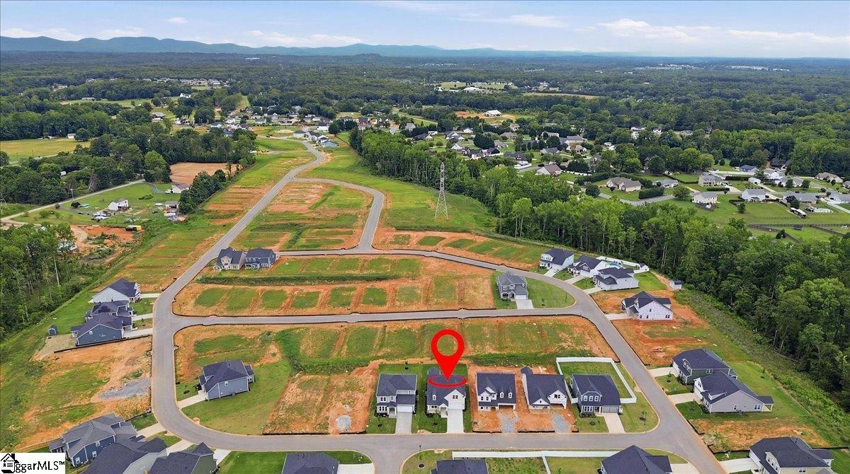 1014 Fox Hollow Street Spartanburg, SC 29303