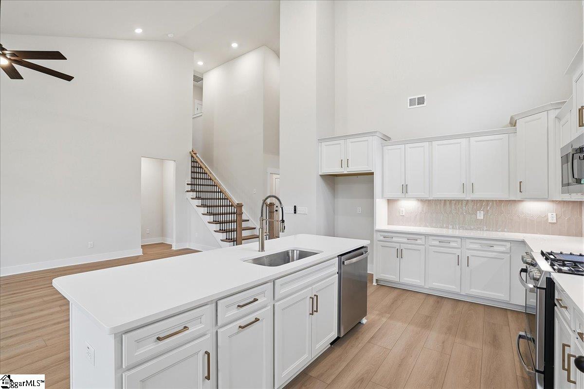 1014 Fox Hollow Street Spartanburg, SC 29303