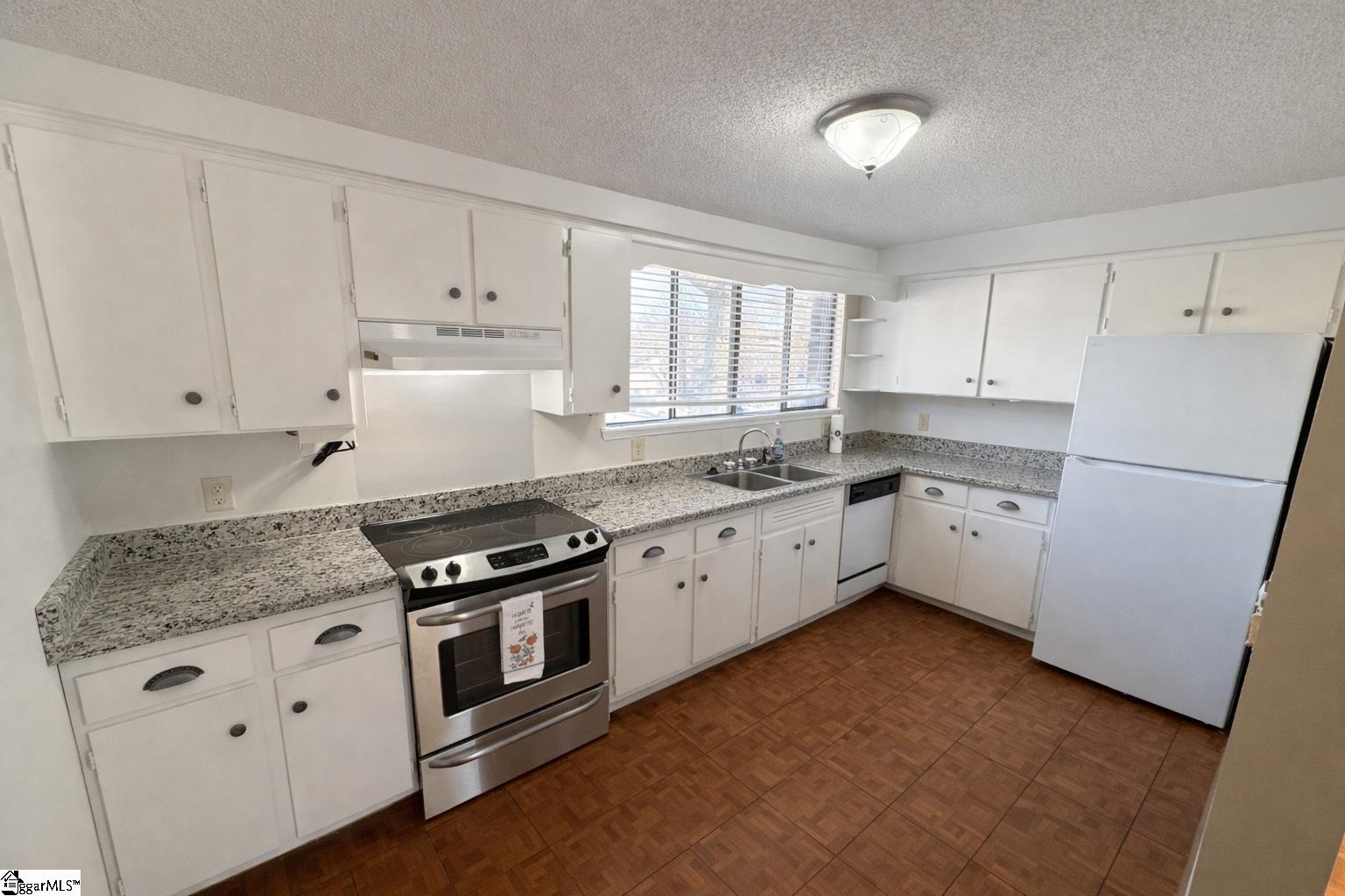 17 Briargate Place Greenville, SC 29615