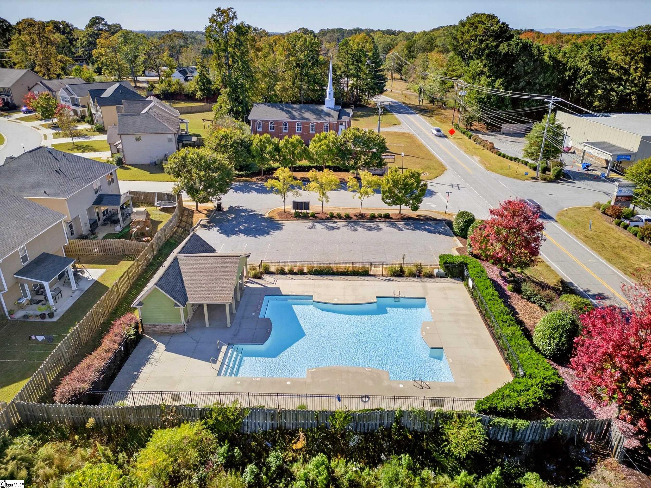 207 E Deer Drive Greenville, SC 29611