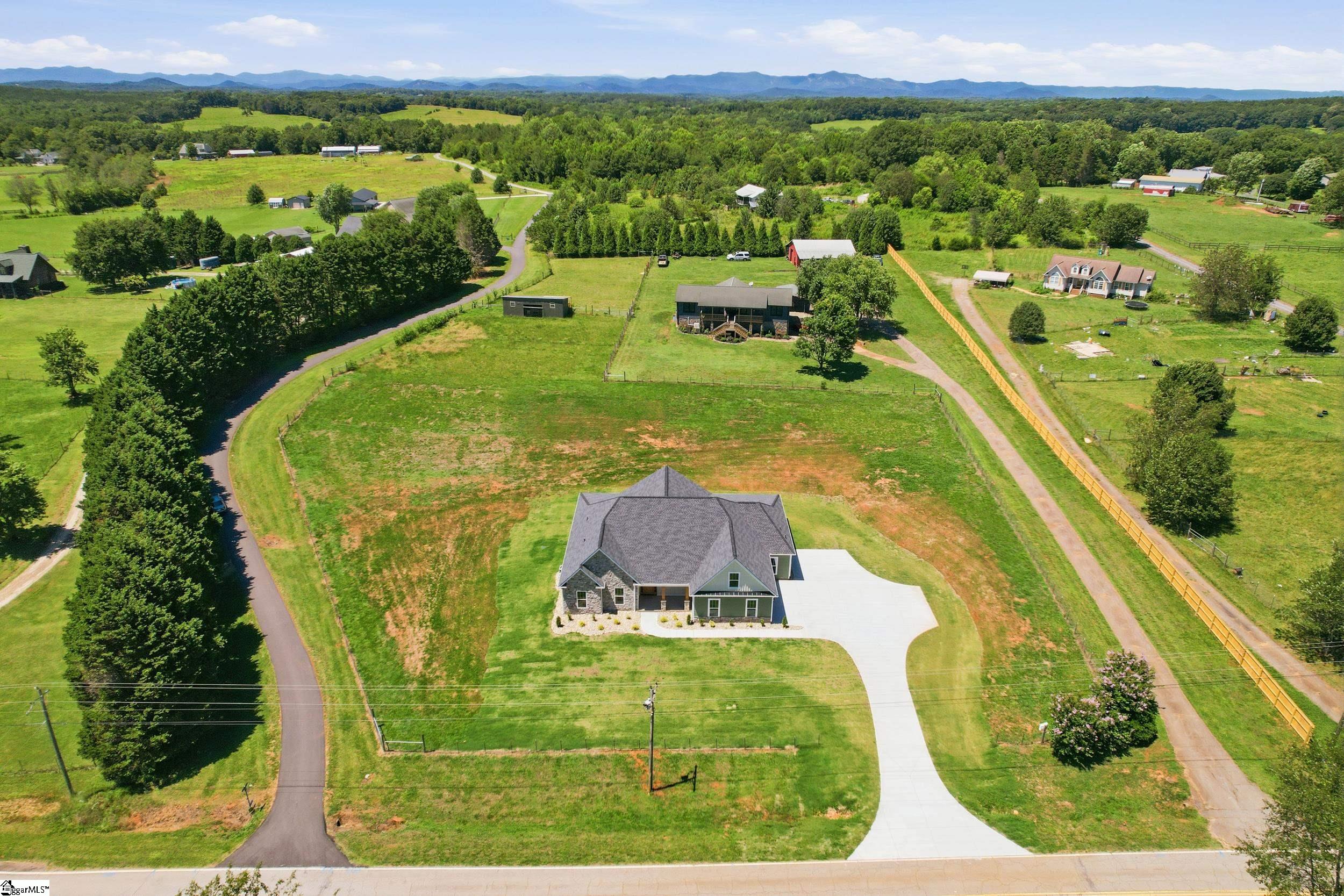 736 Stewart Gin Road Liberty, SC 29657