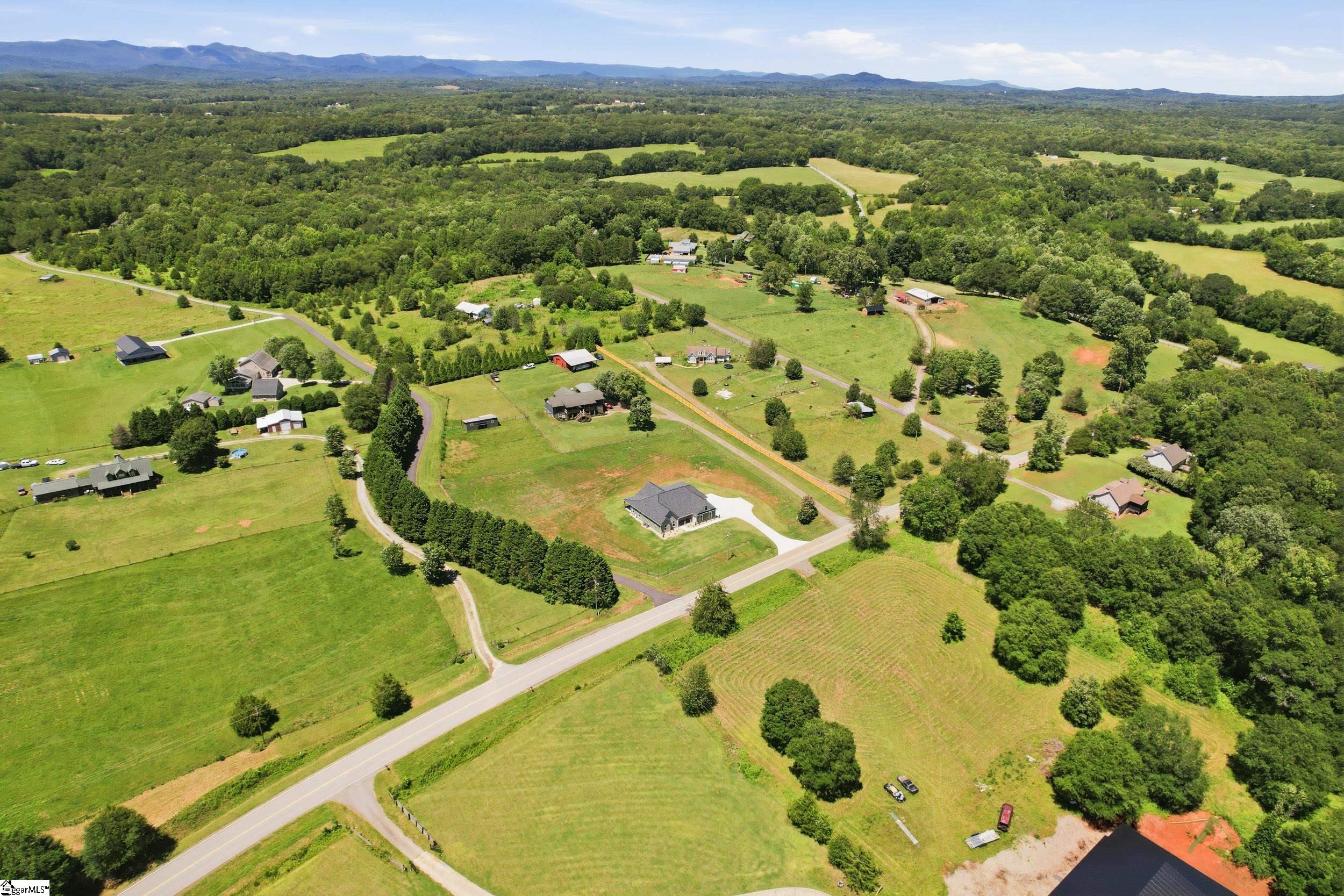 736 Stewart Gin Road Liberty, SC 29657