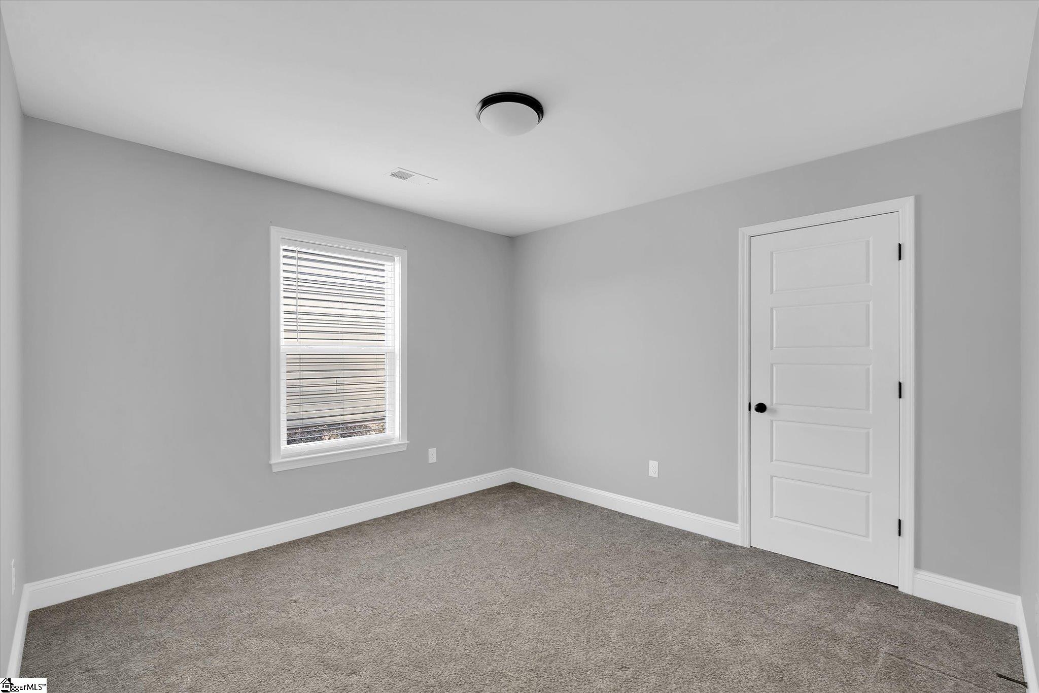 173 Riverside Drive photo 12