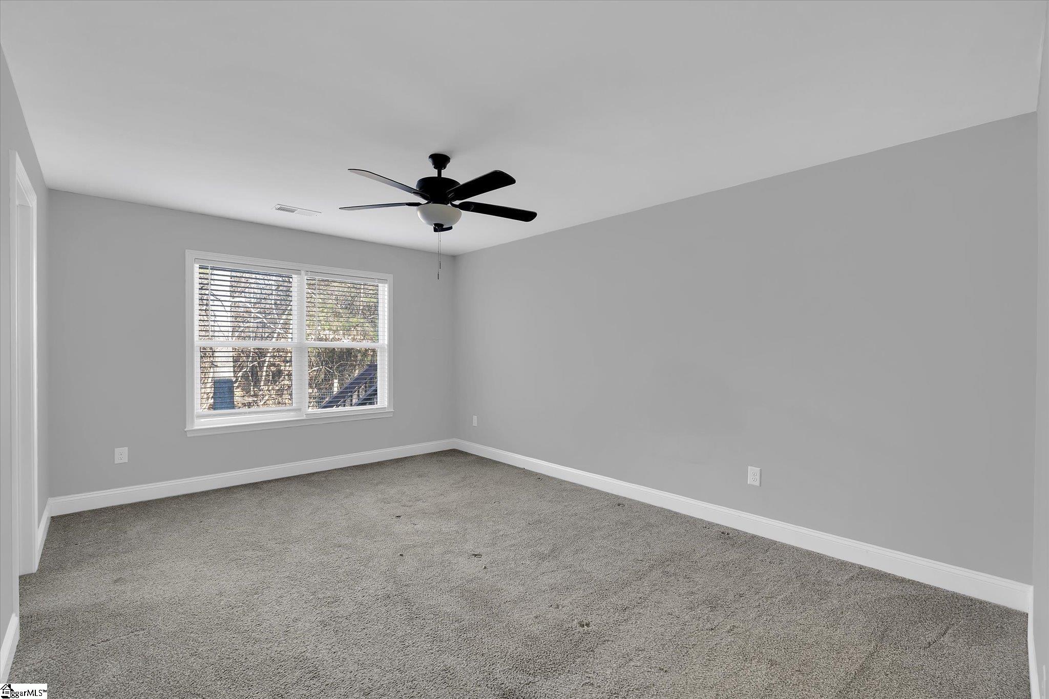 173 Riverside Drive photo 8