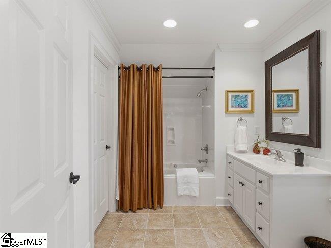 201 King Eider Way Taylors, SC 29687
