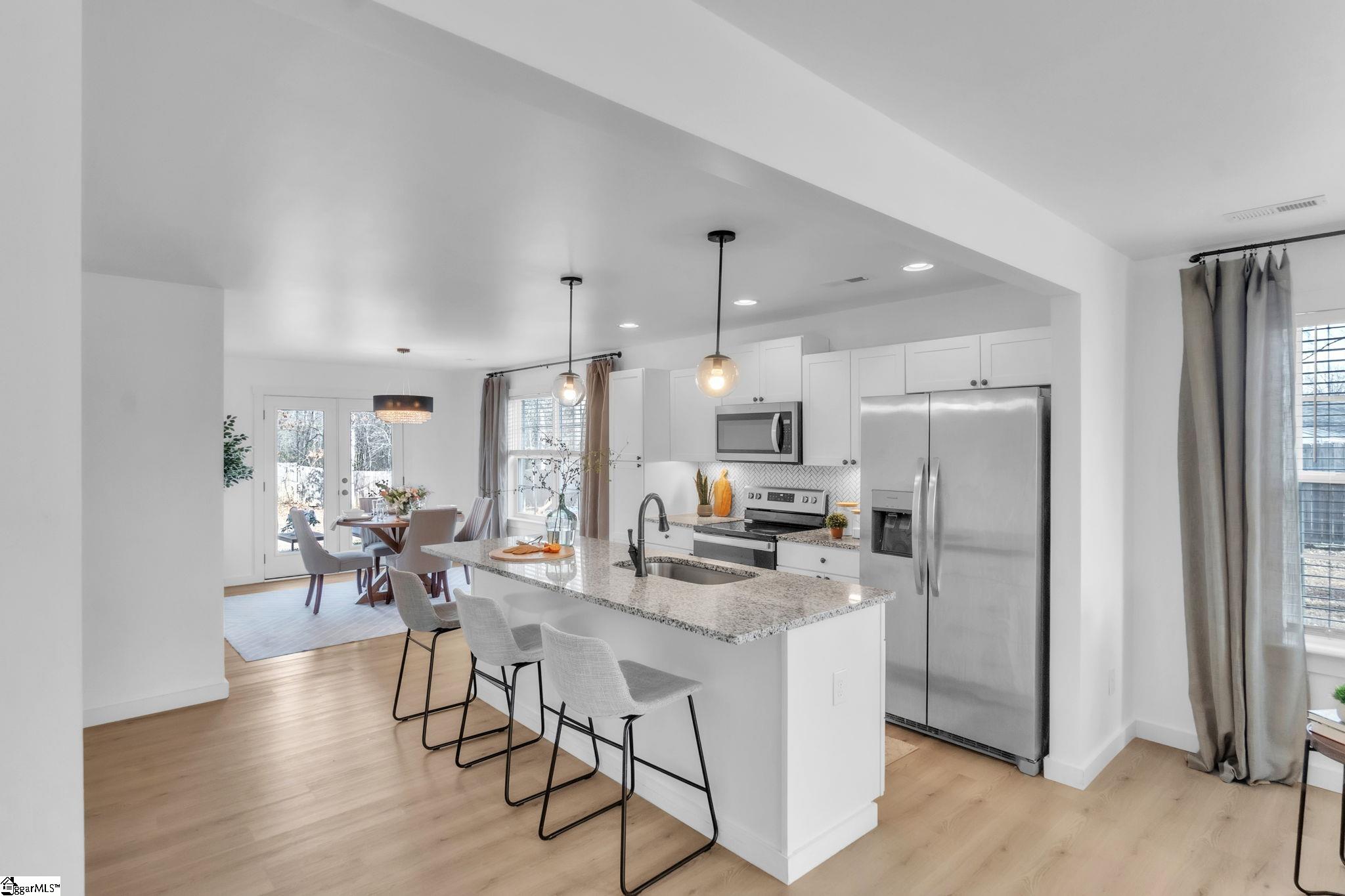 201 Lee Drive photo 11