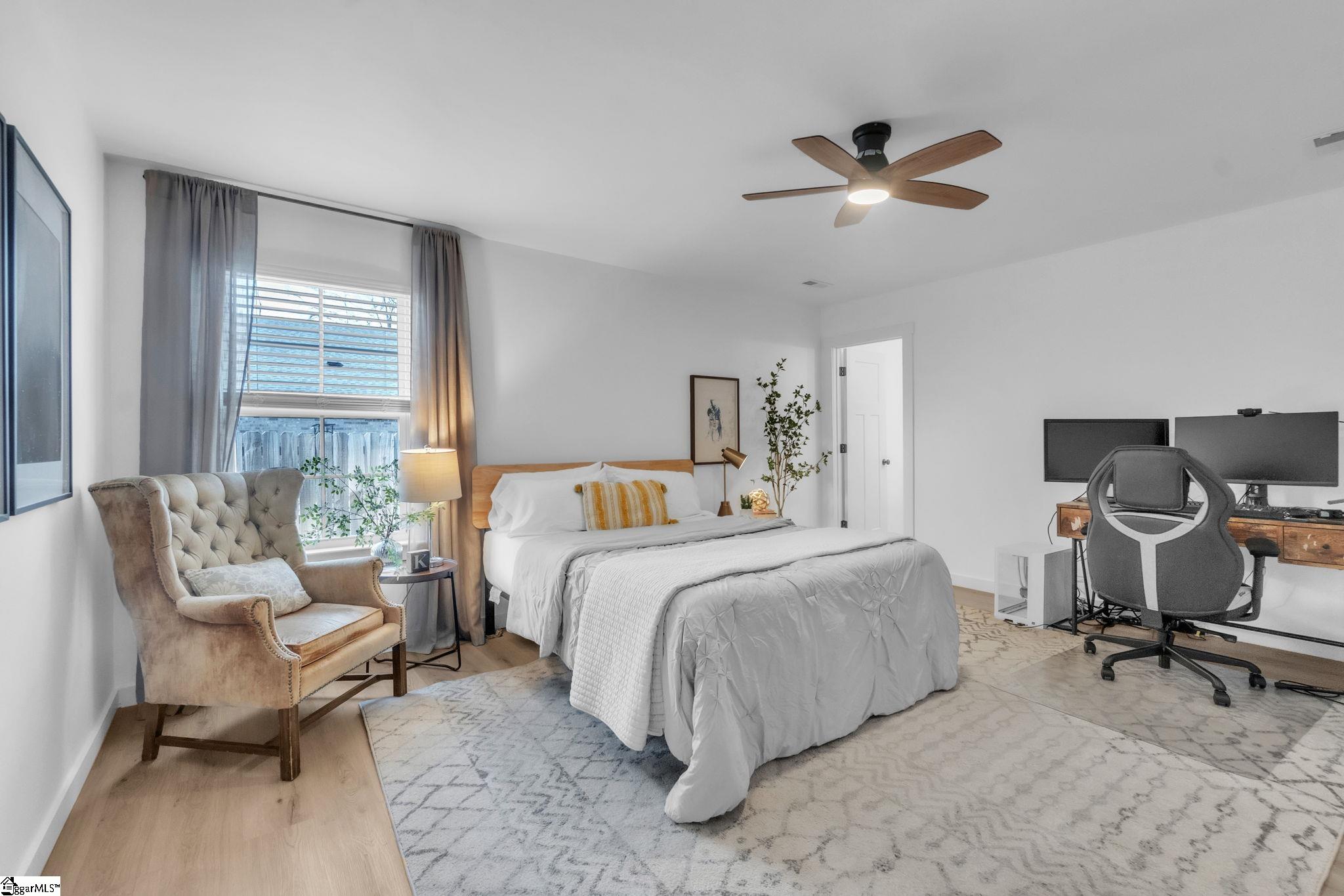 201 Lee Drive photo 16