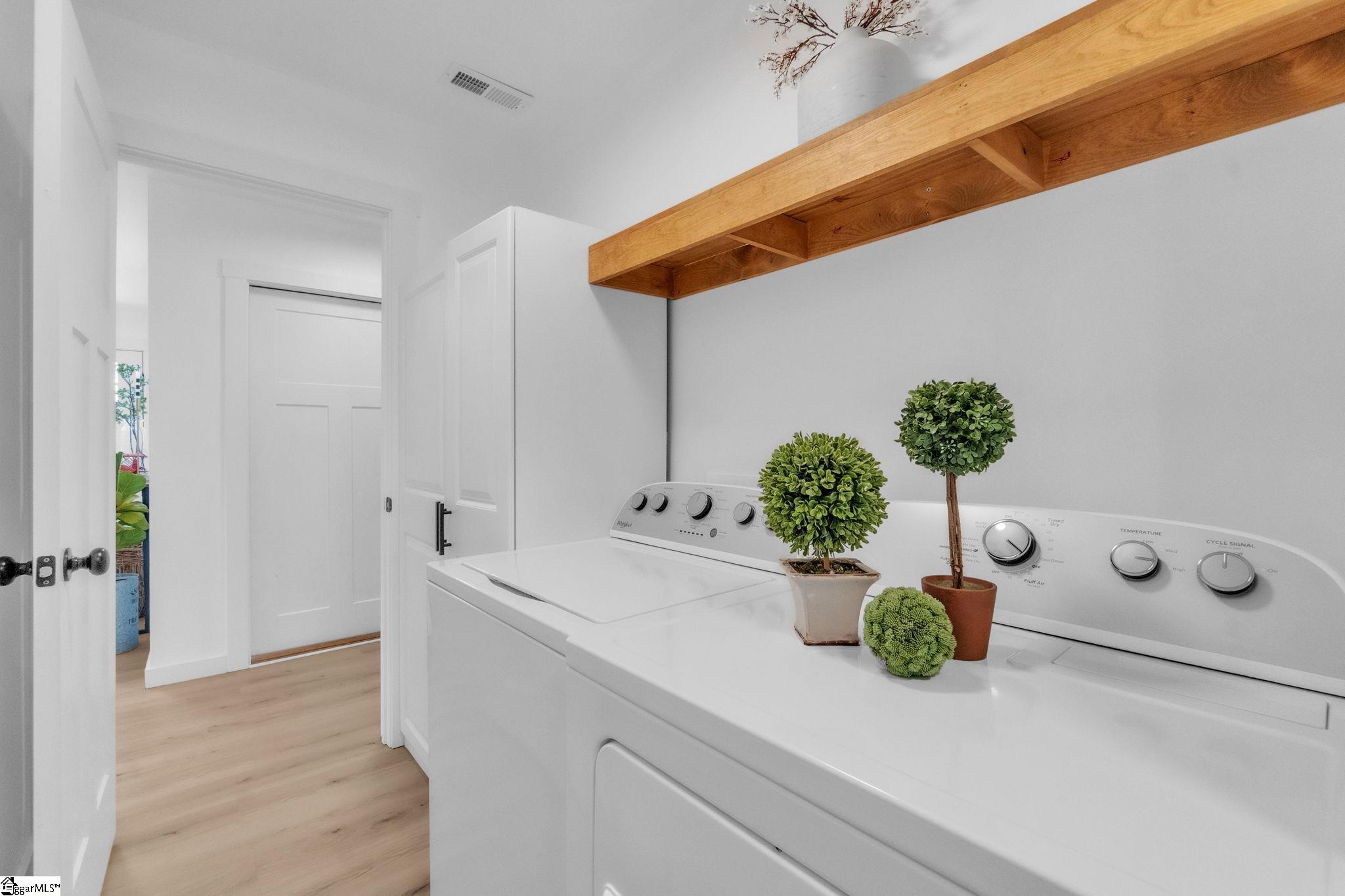201 Lee Drive photo 21