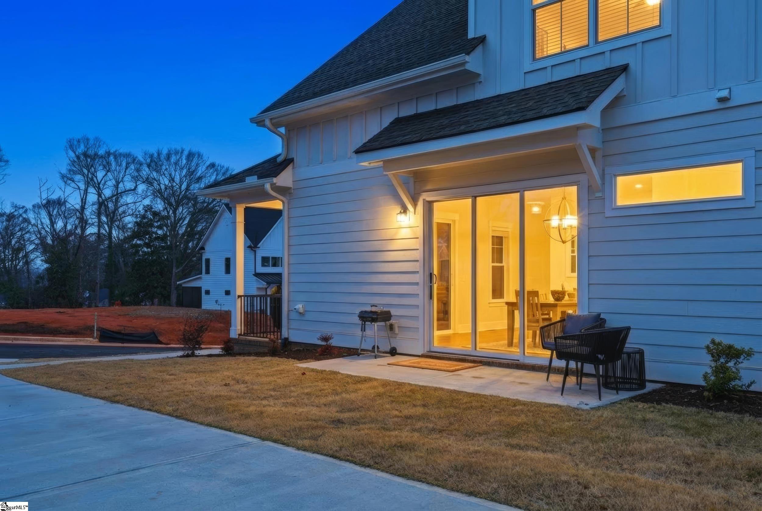 100 Benjamin Boulevard photo 26