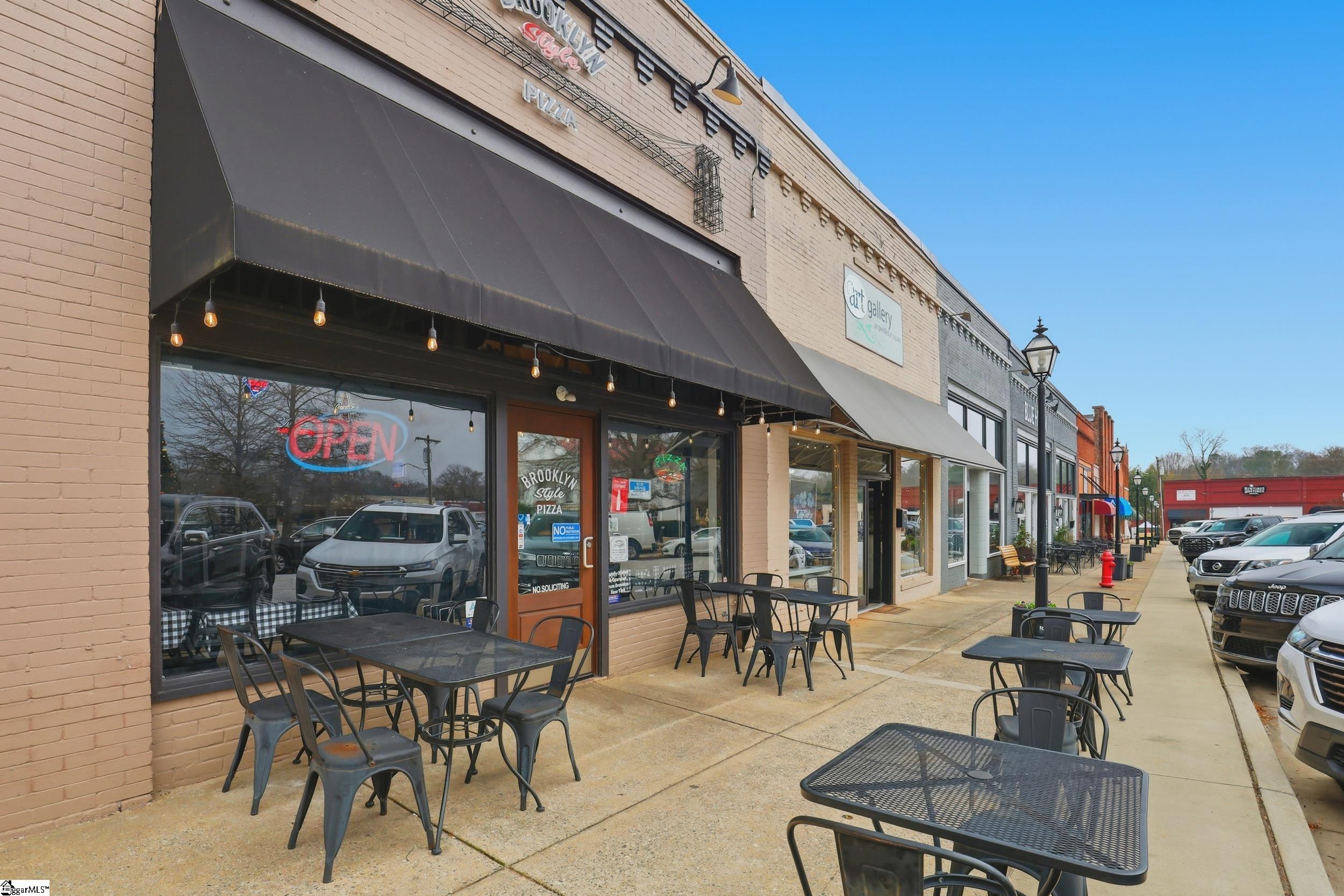 100 Benjamin Boulevard photo 34
