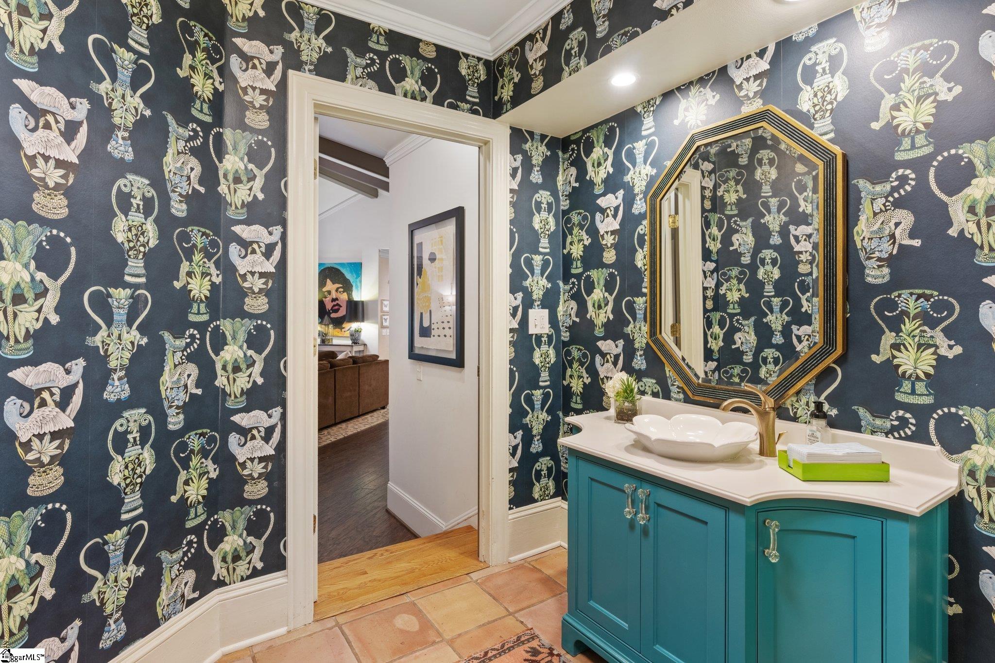 48 Ridgeland Drive Greenville, SC 29601