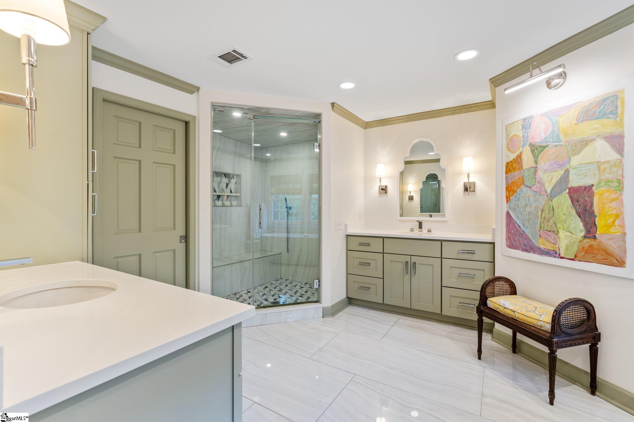 48 Ridgeland Drive Greenville, SC 29601