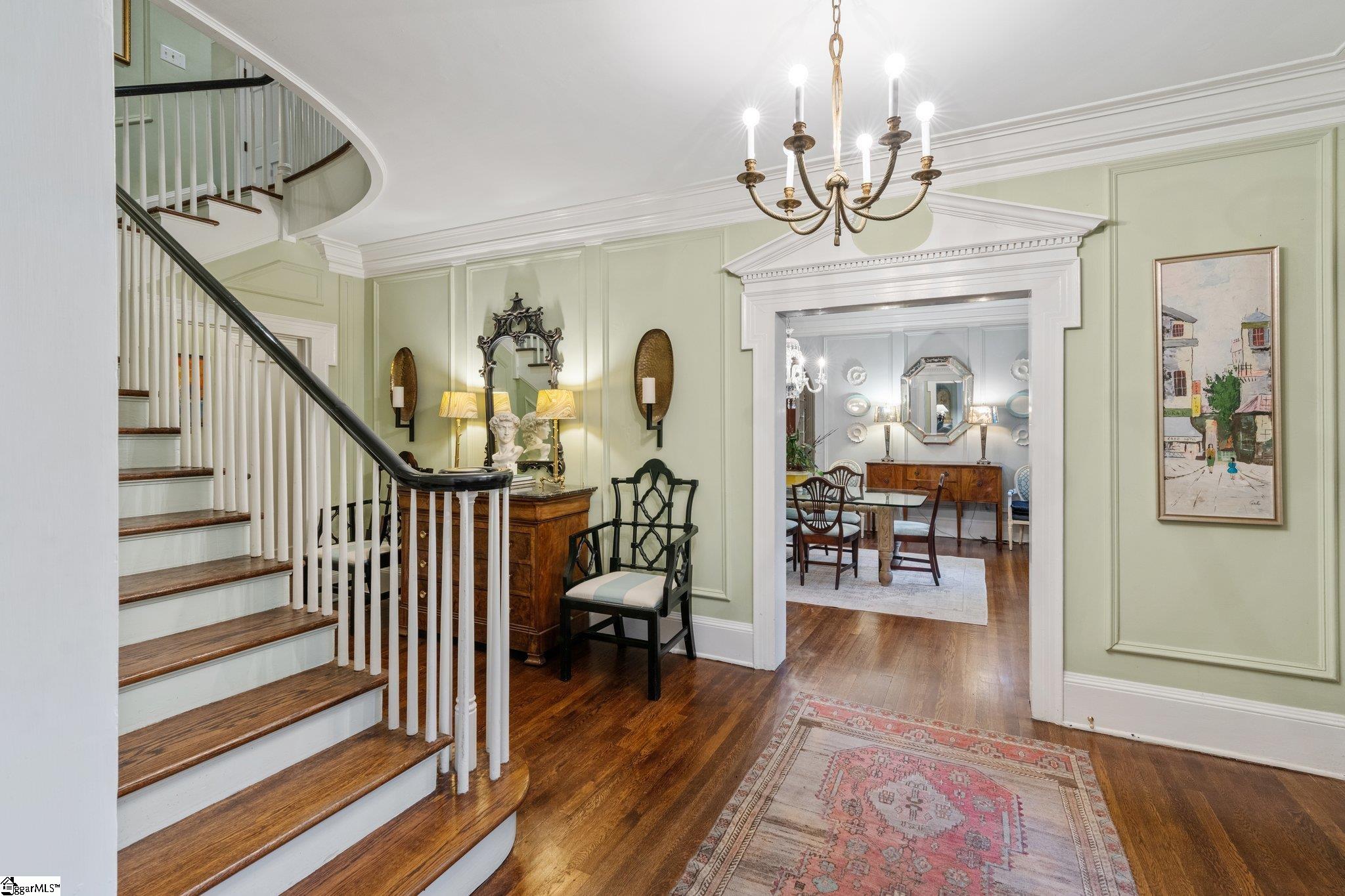 48 Ridgeland Drive Greenville, SC 29601