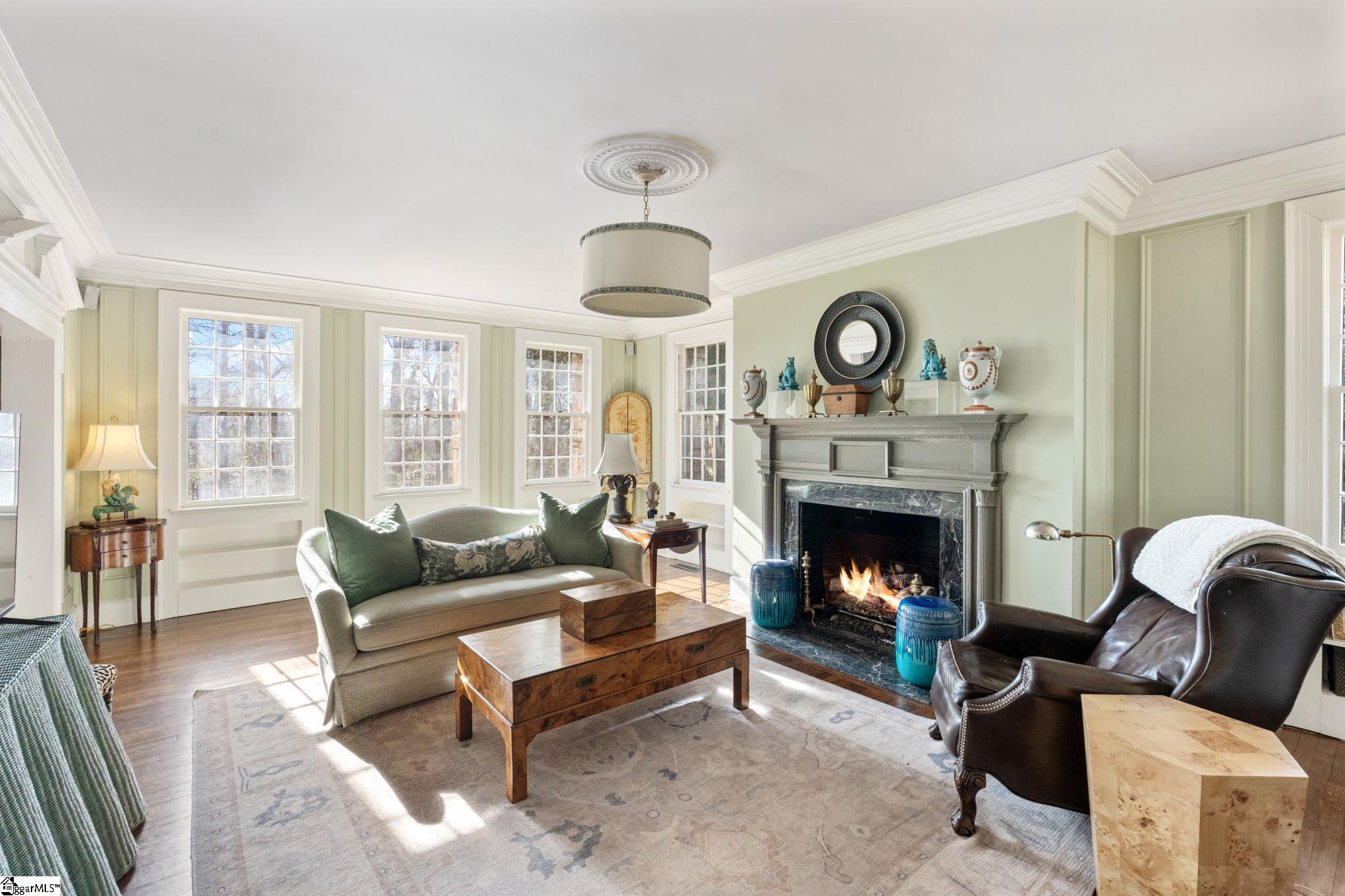 48 Ridgeland Drive Greenville, SC 29601