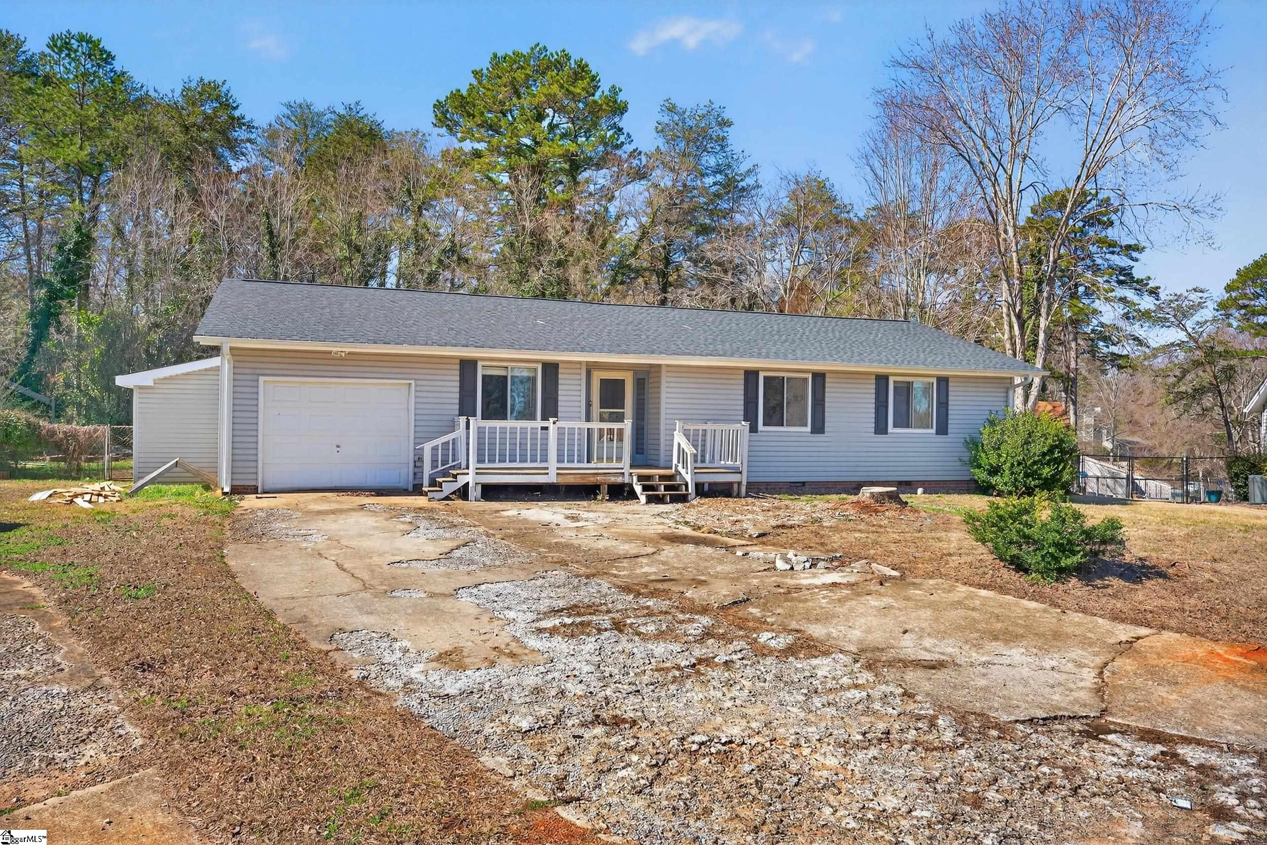 1018 Havelock Drive photo 1