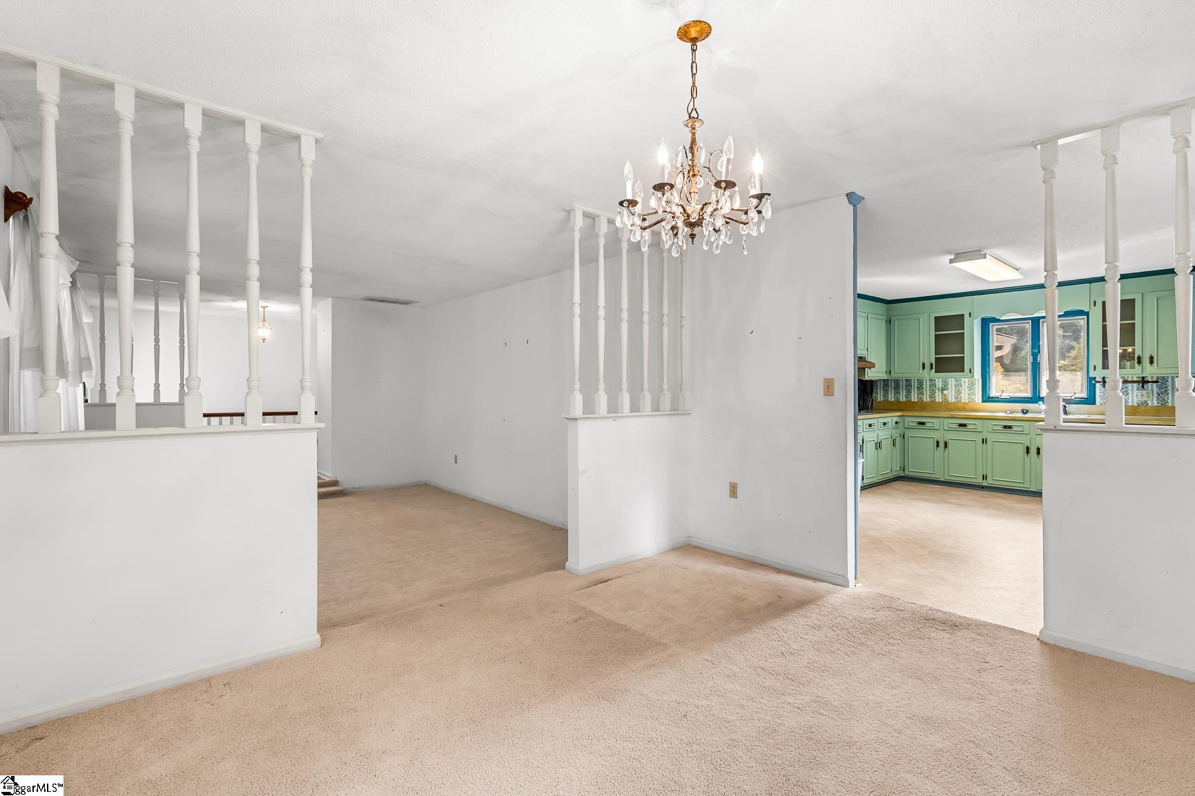 208 Williamsburg Road photo 15