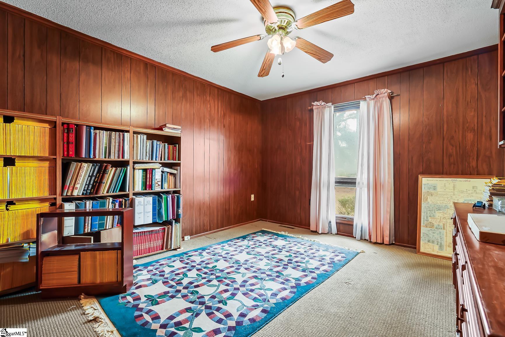 208 Williamsburg Road photo 23