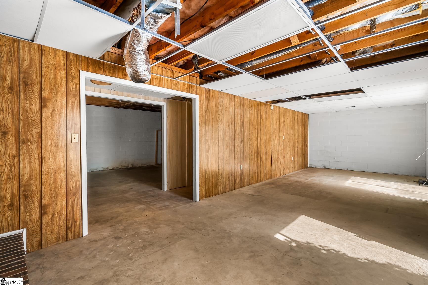 208 Williamsburg Road photo 26