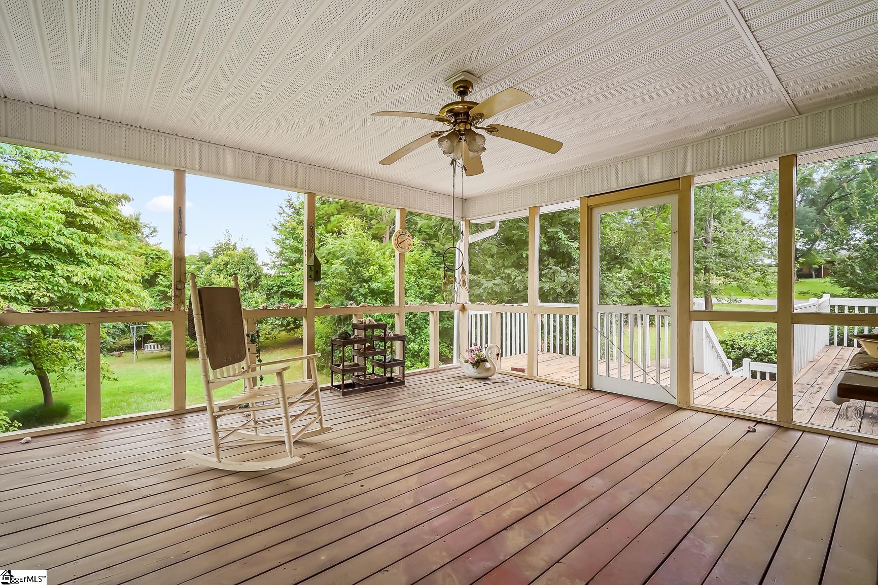 208 Williamsburg Road photo 28