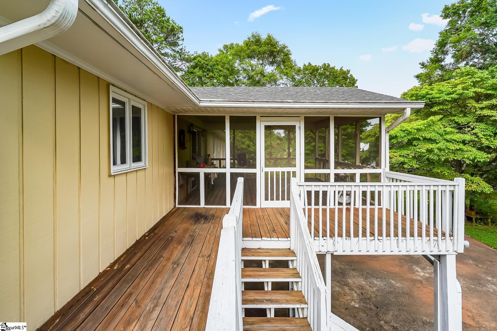208 Williamsburg Road photo 29