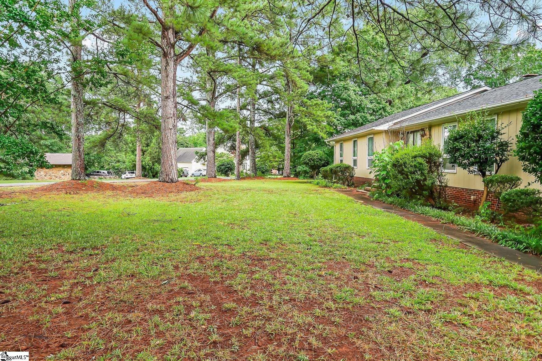 208 Williamsburg Road photo 31
