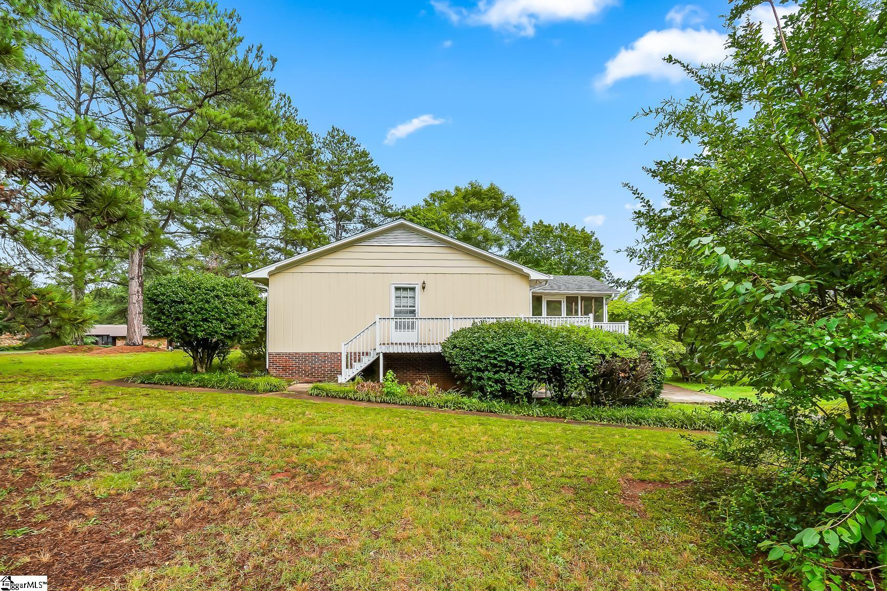 208 Williamsburg Road photo 32