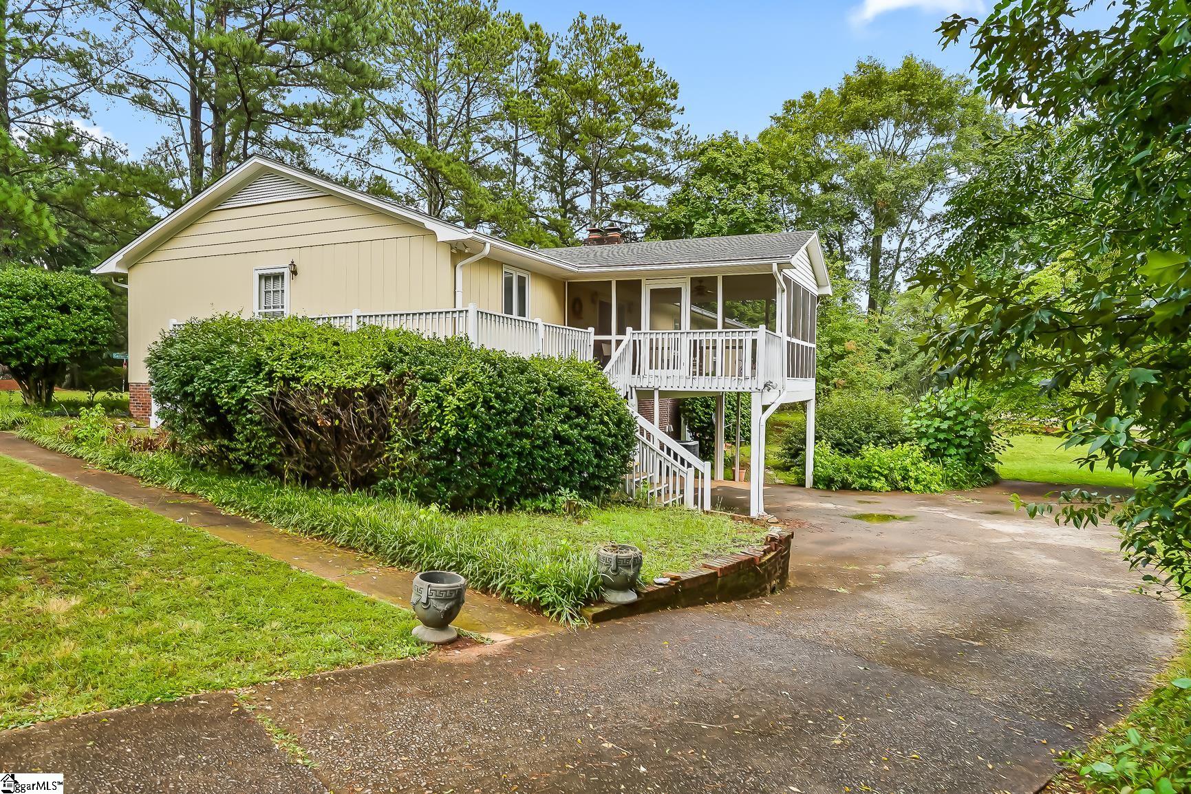 208 Williamsburg Road photo 33