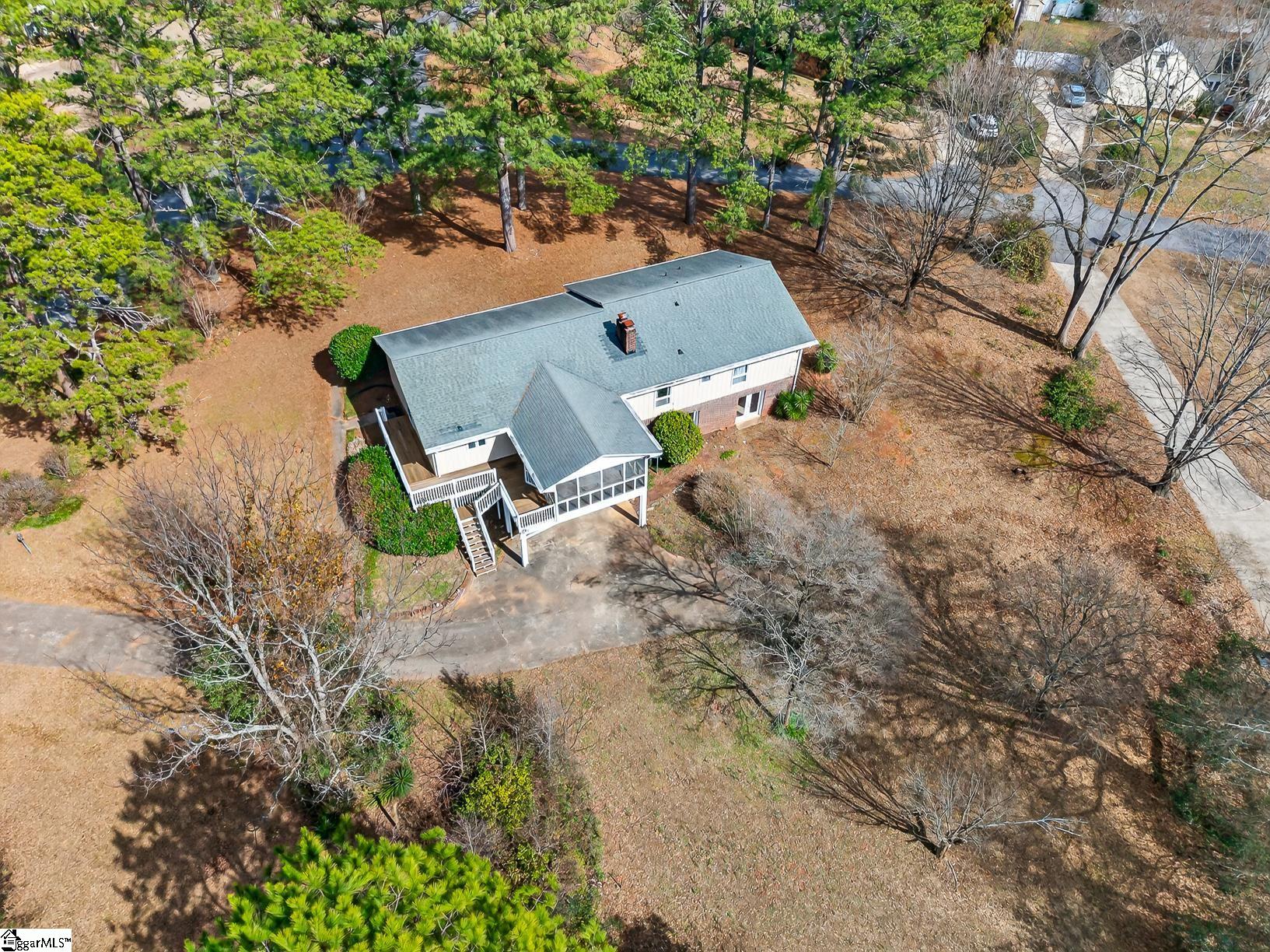 208 Williamsburg Road photo 37