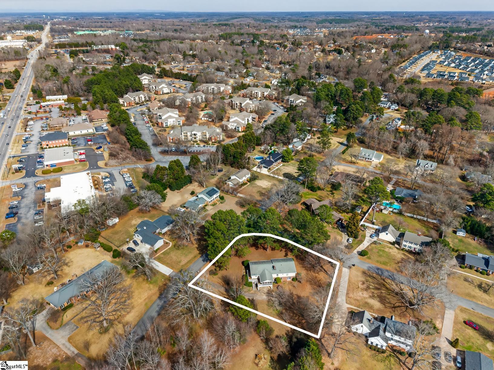 208 Williamsburg Road photo 41