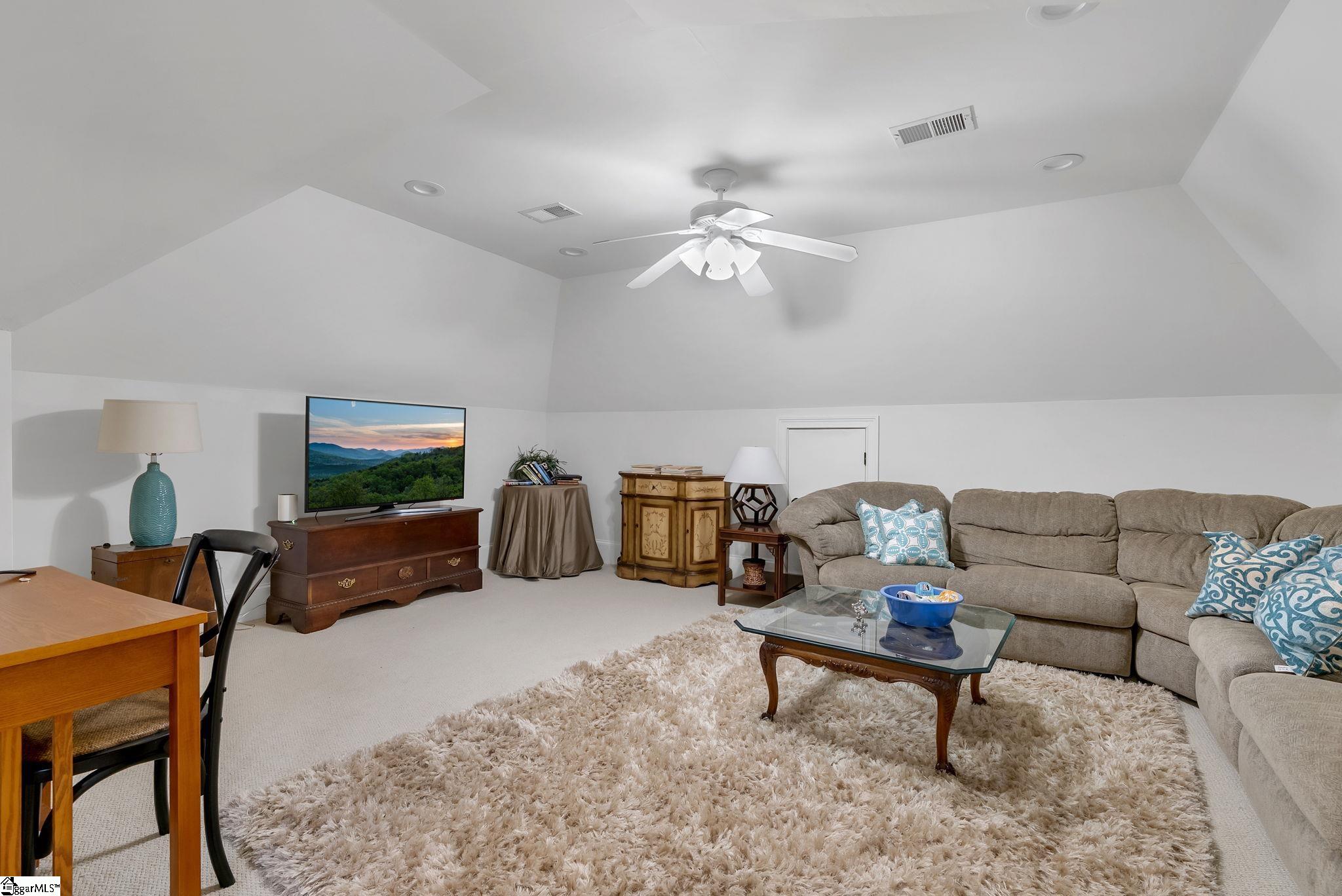 204 Kilgore Circle Simpsonville, SC 29681