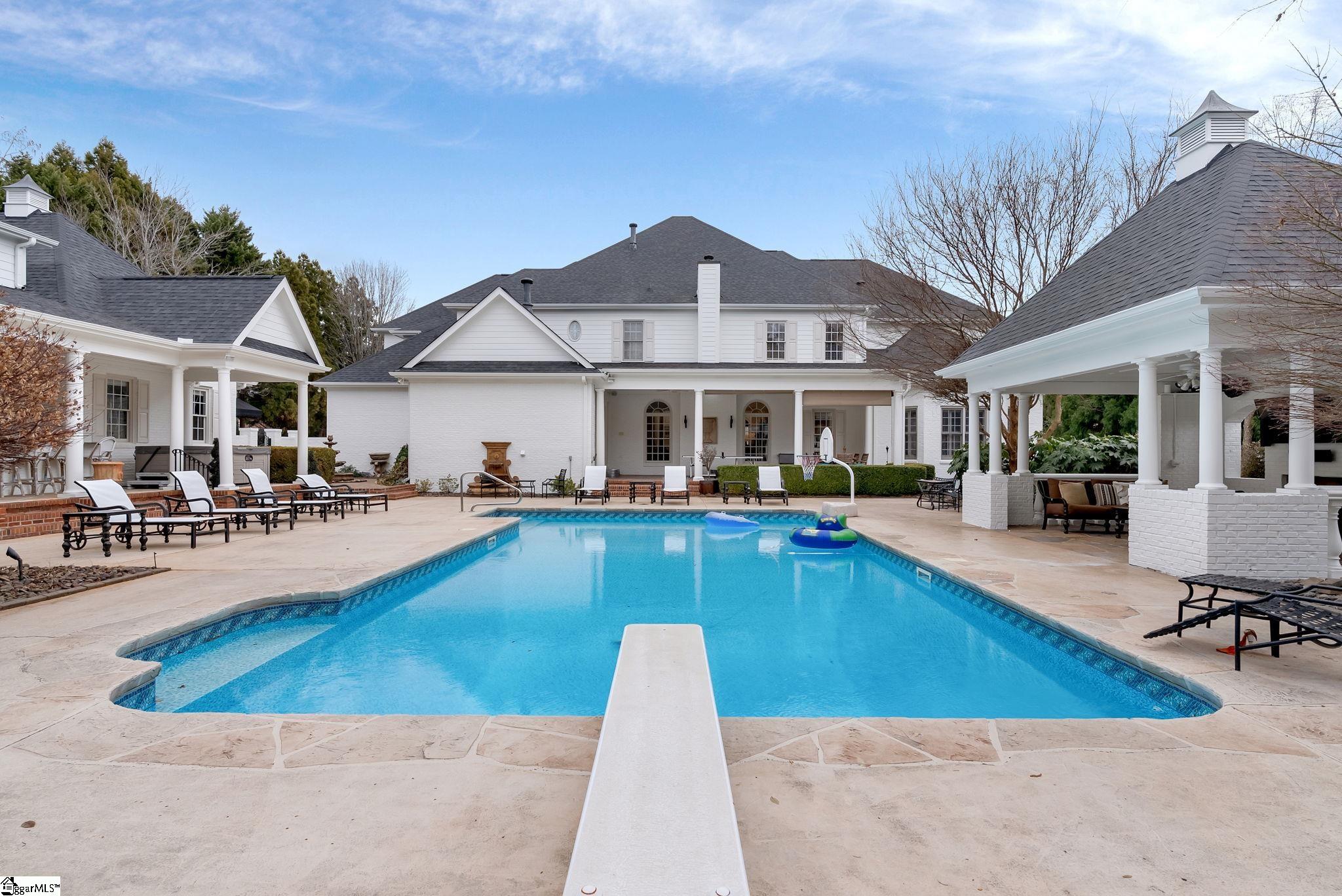 204 Kilgore Circle Simpsonville, SC 29681