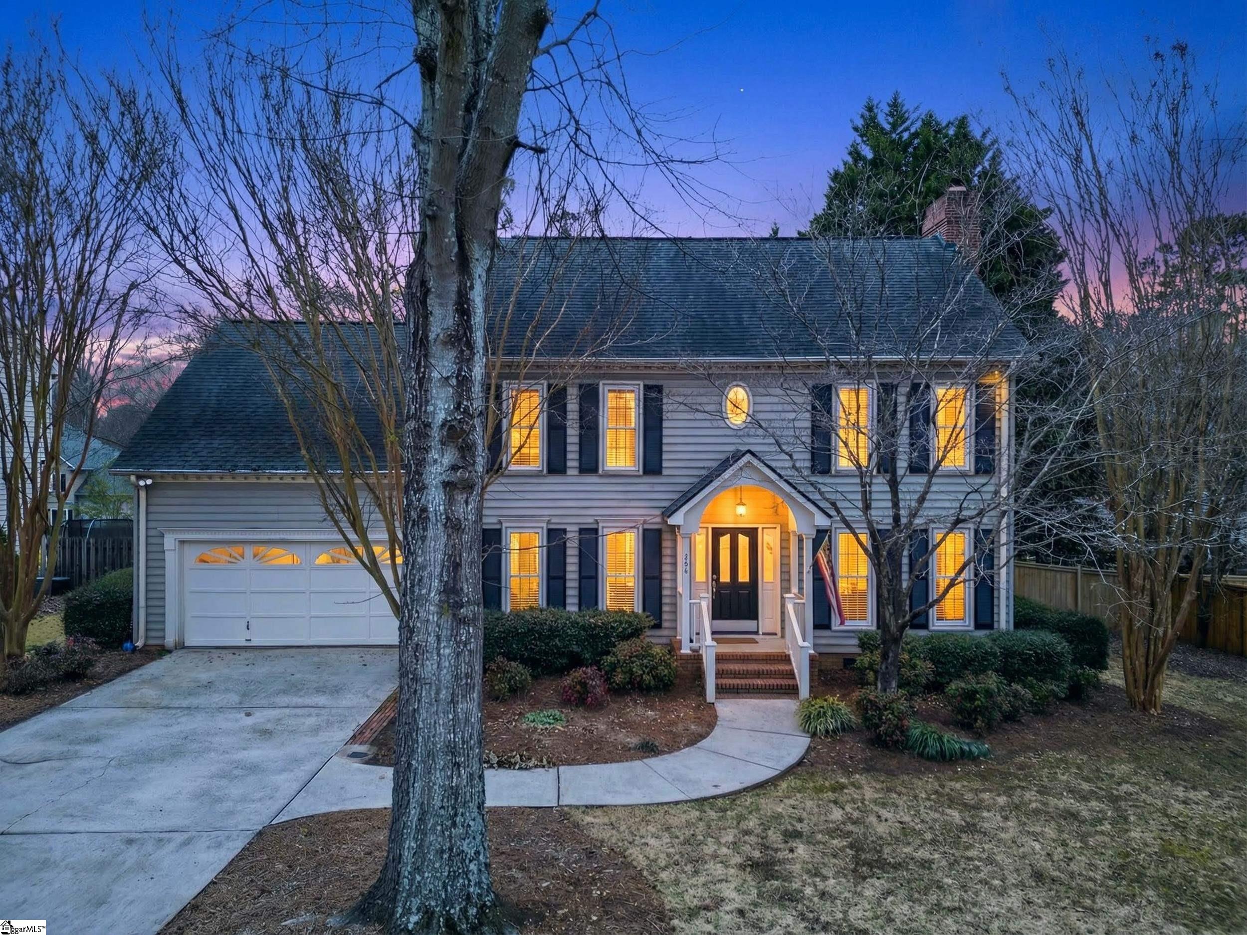 304 Deepwood Drive photo 2