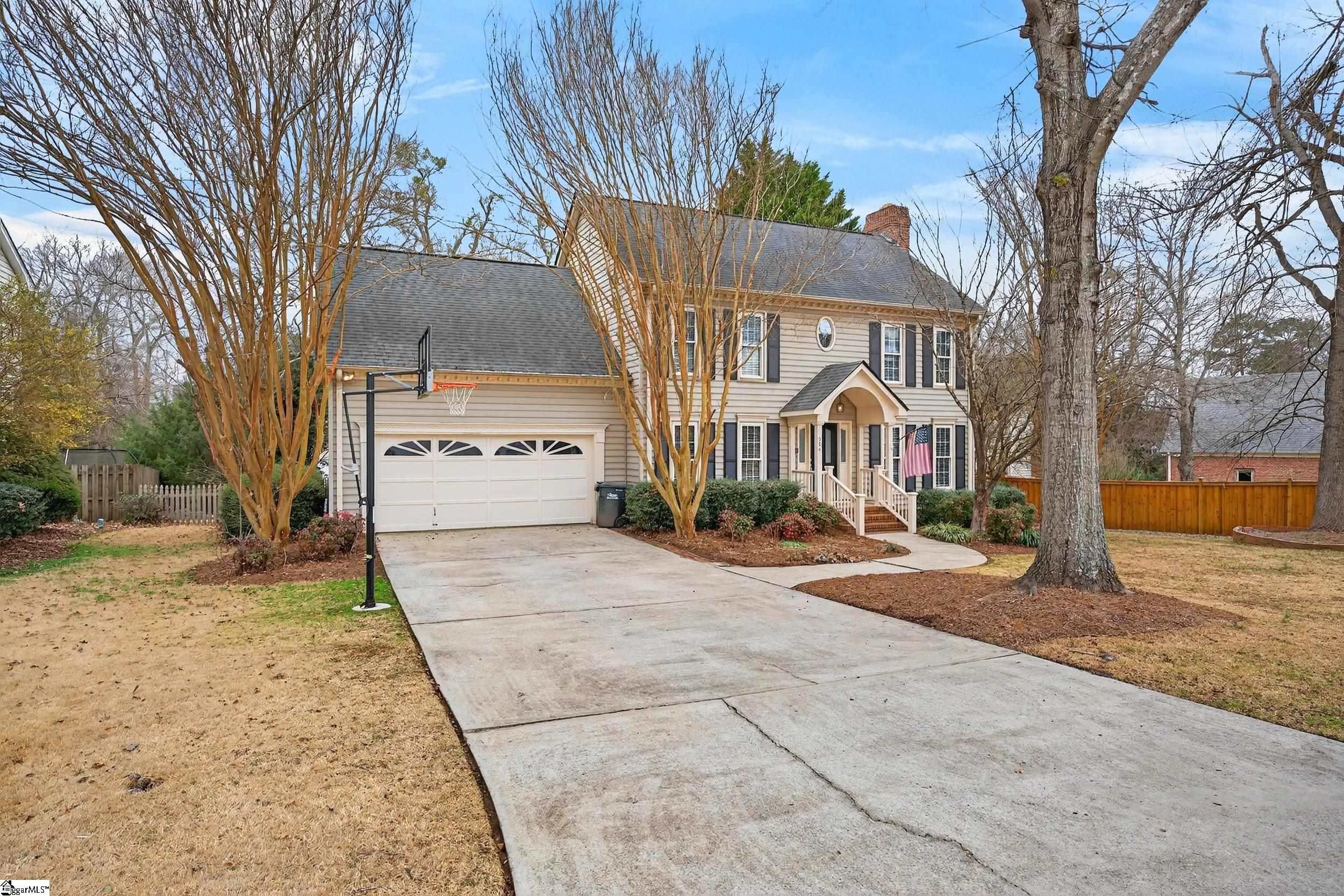 304 Deepwood Drive photo 5