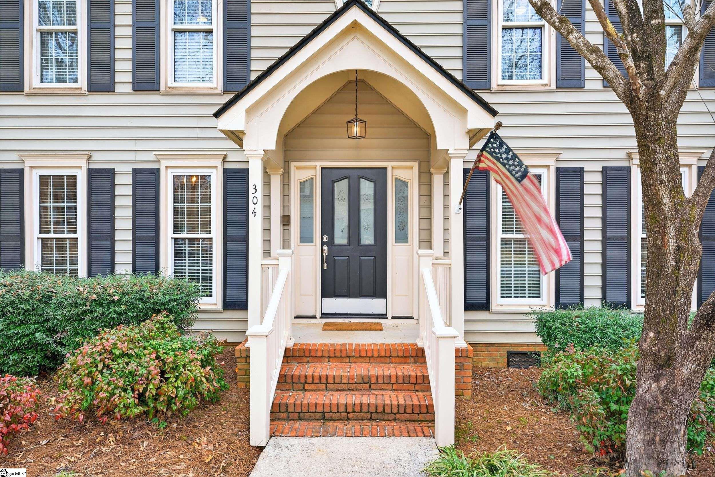 304 Deepwood Drive photo 6