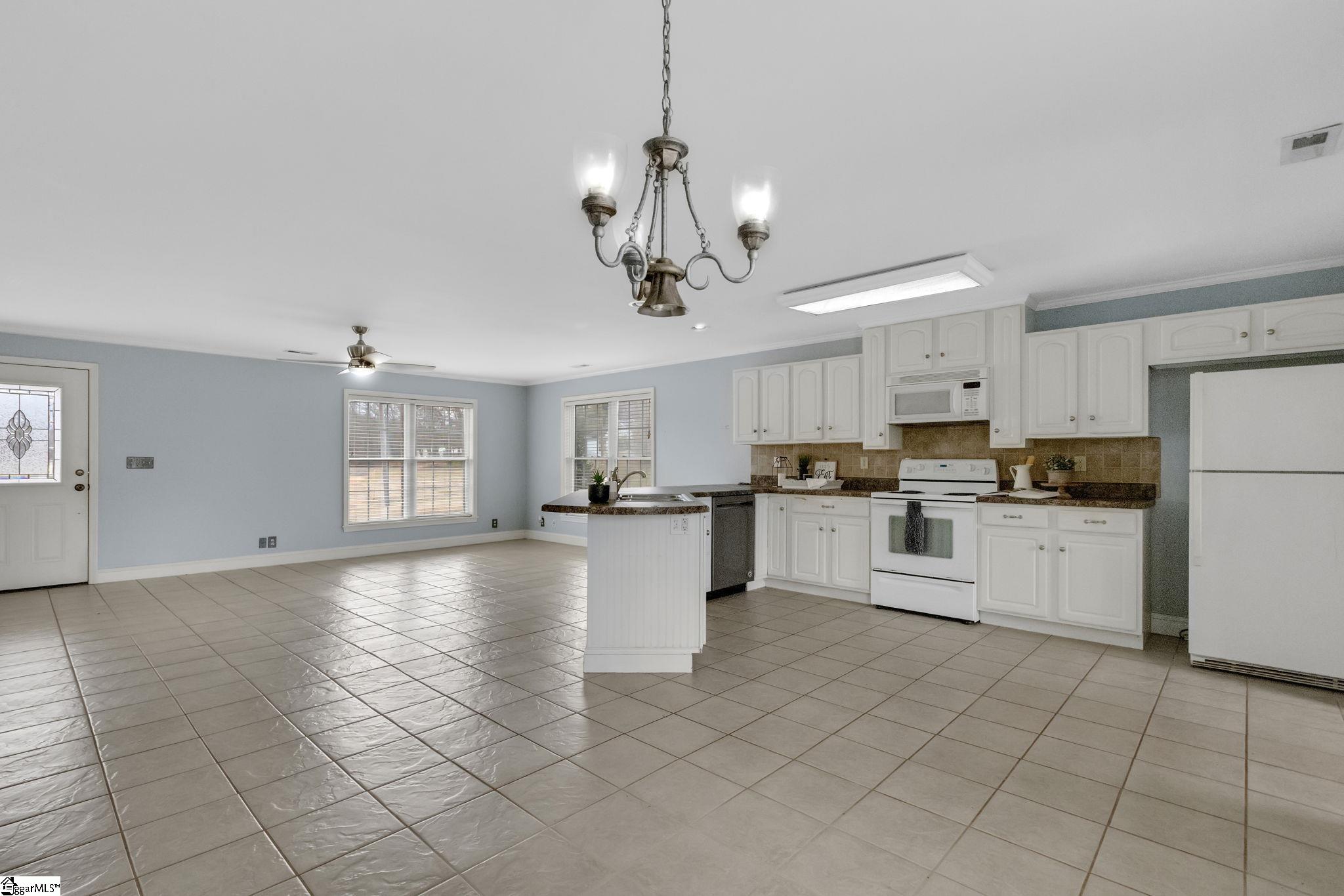 115 Taylors Road, Taylors, SC, 29687