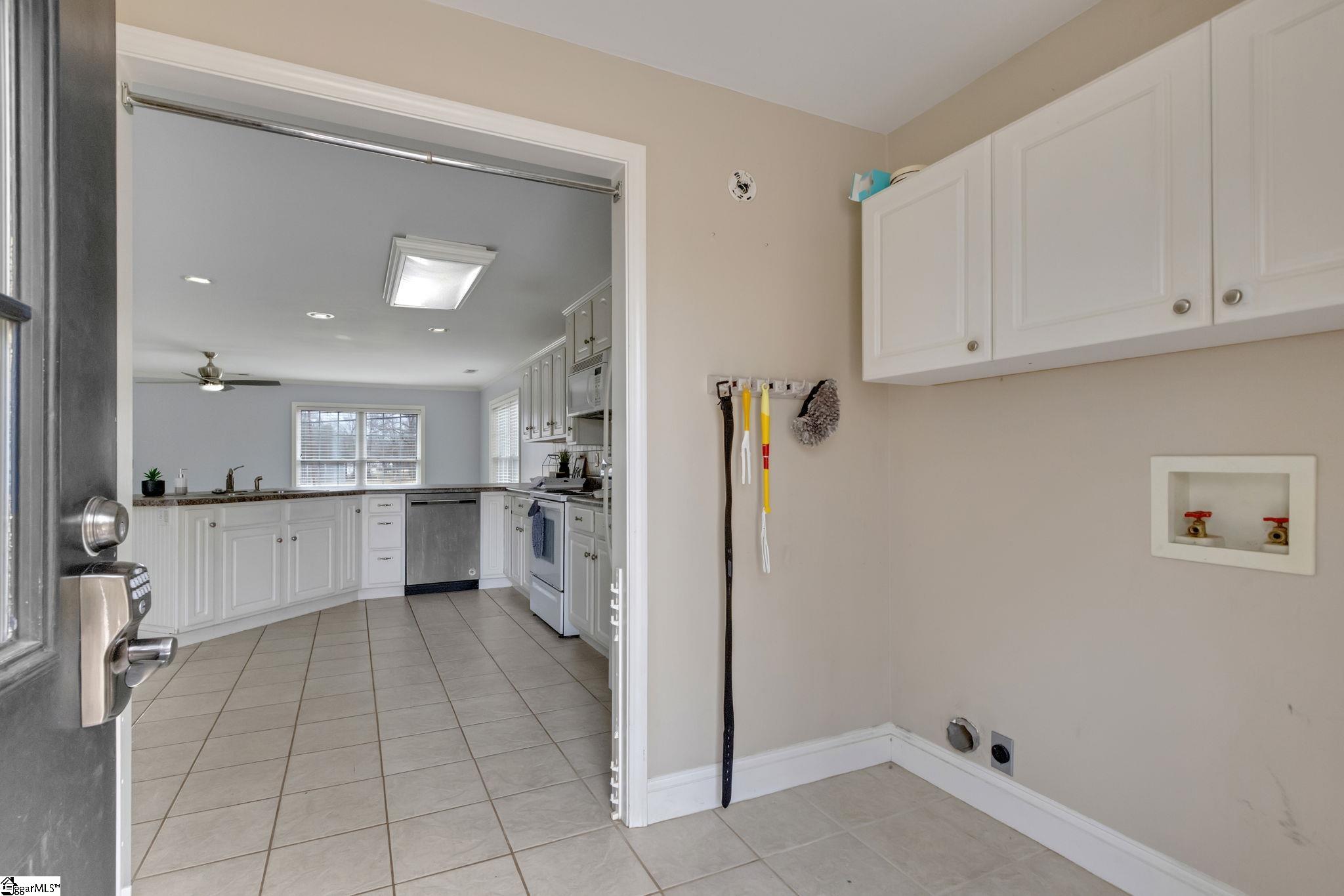 115 Taylors Road, Taylors, SC, 29687