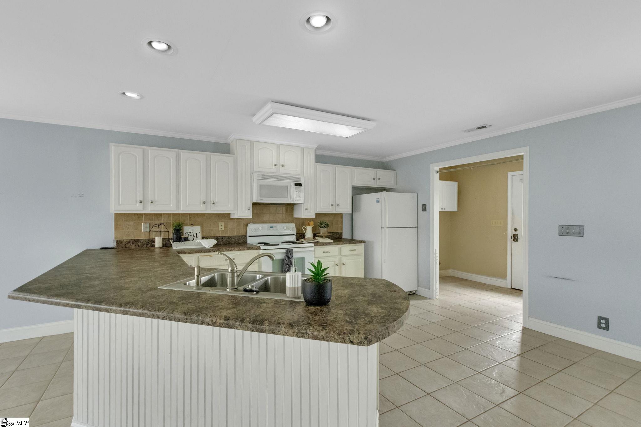 115 Taylors Road, Taylors, SC, 29687