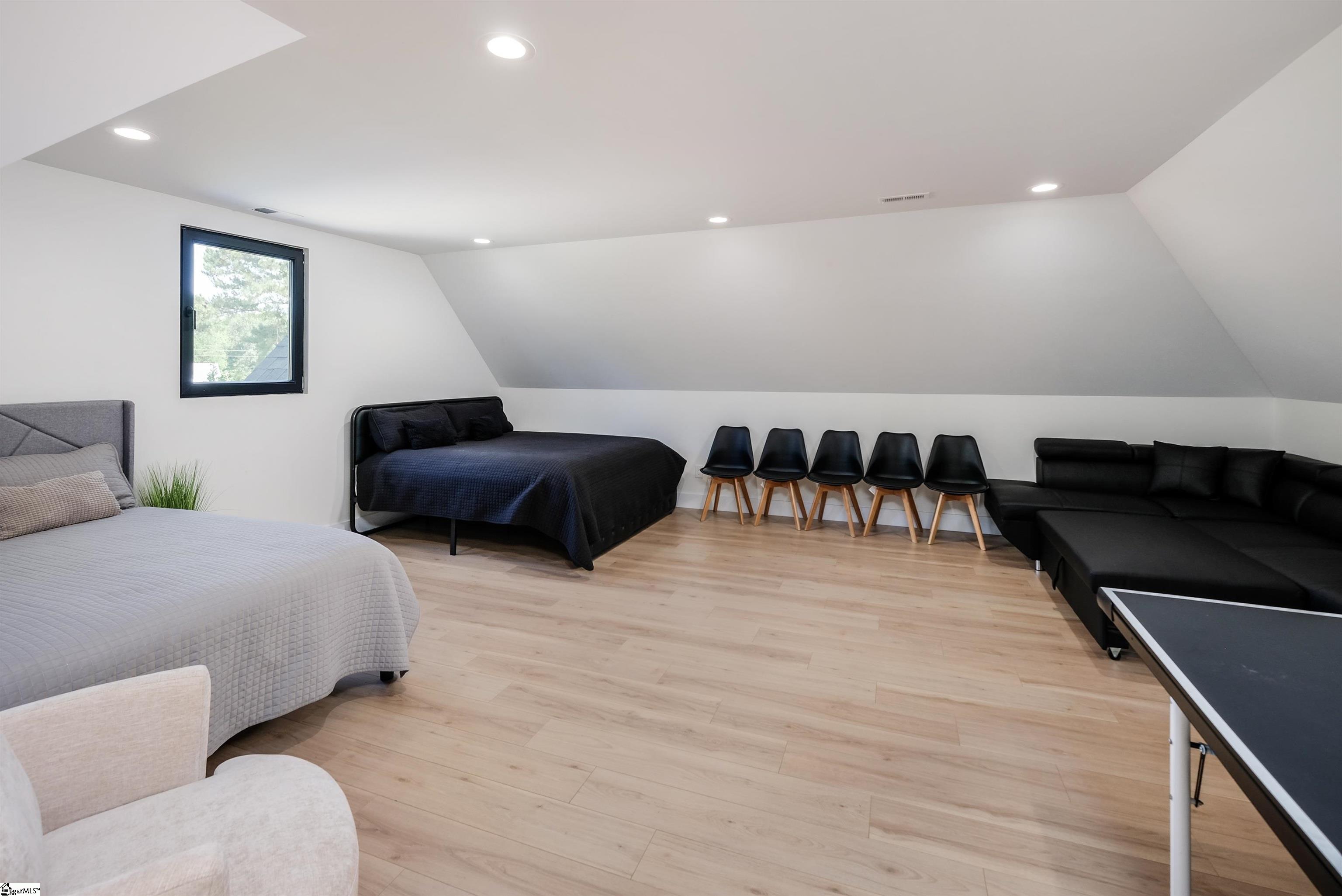 206 Calvery Road photo 31