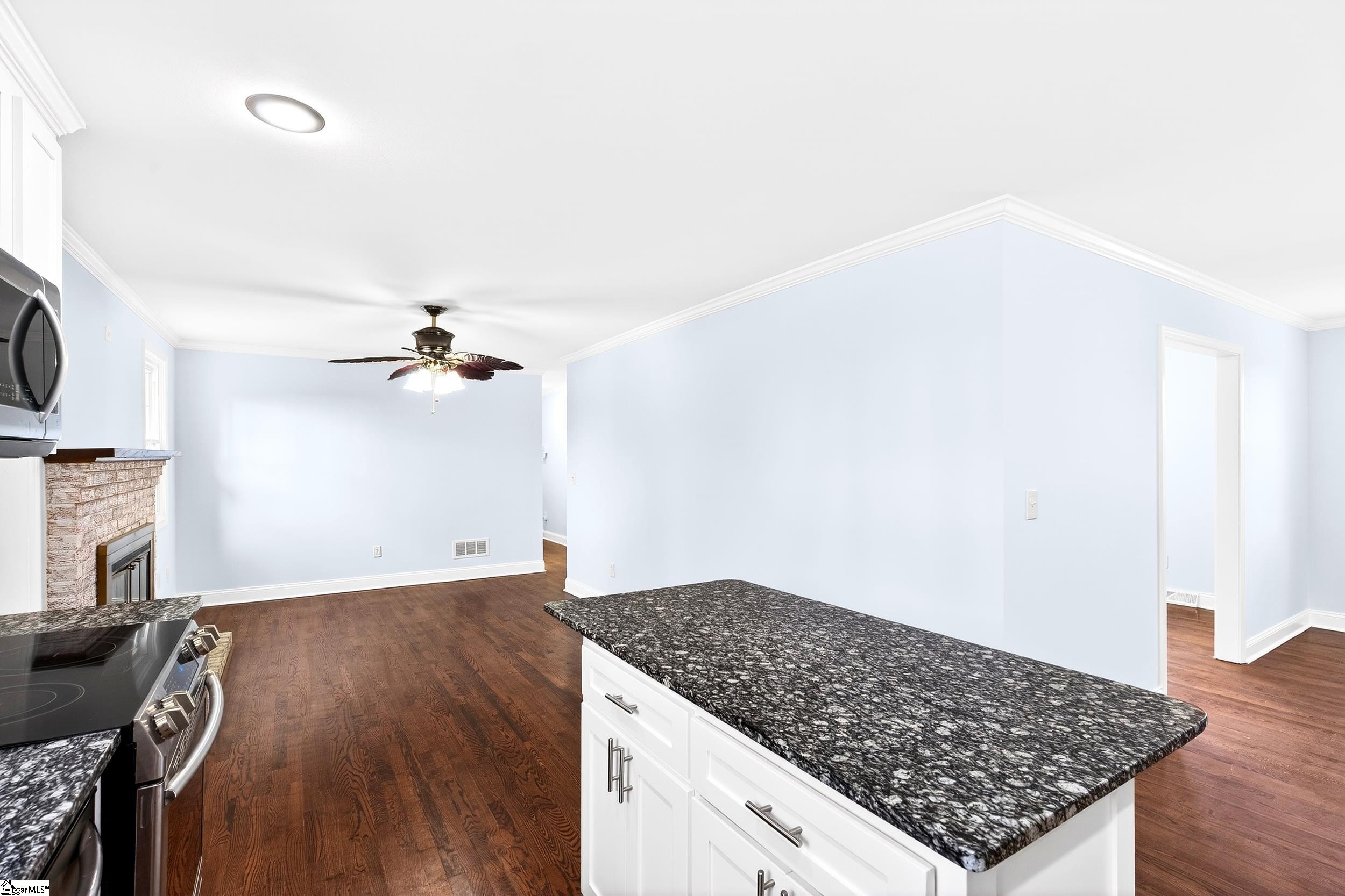 36 Sherman Lane Greenville, SC 29605