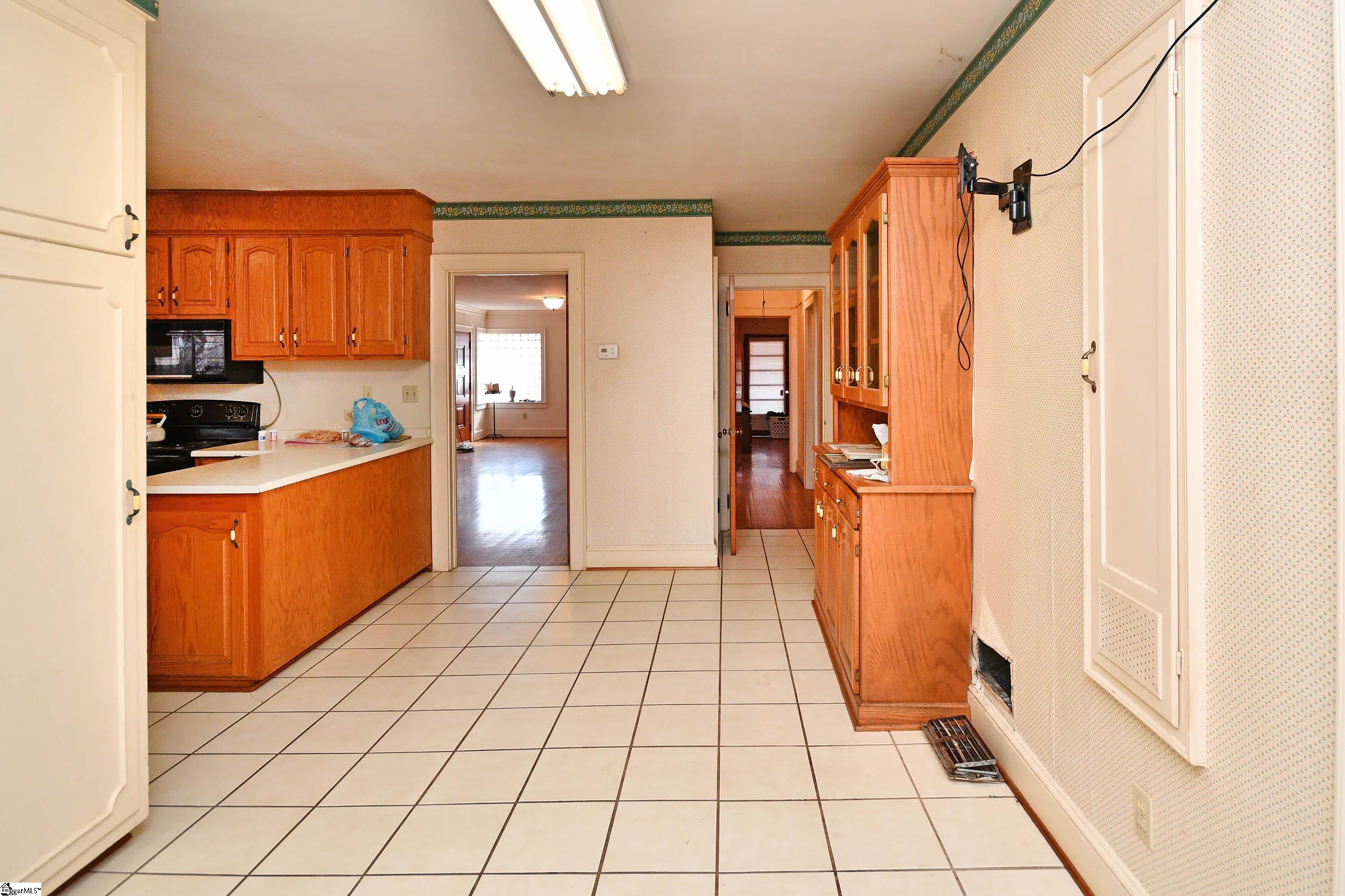 6 Beatrice Street Greenville, SC 29611